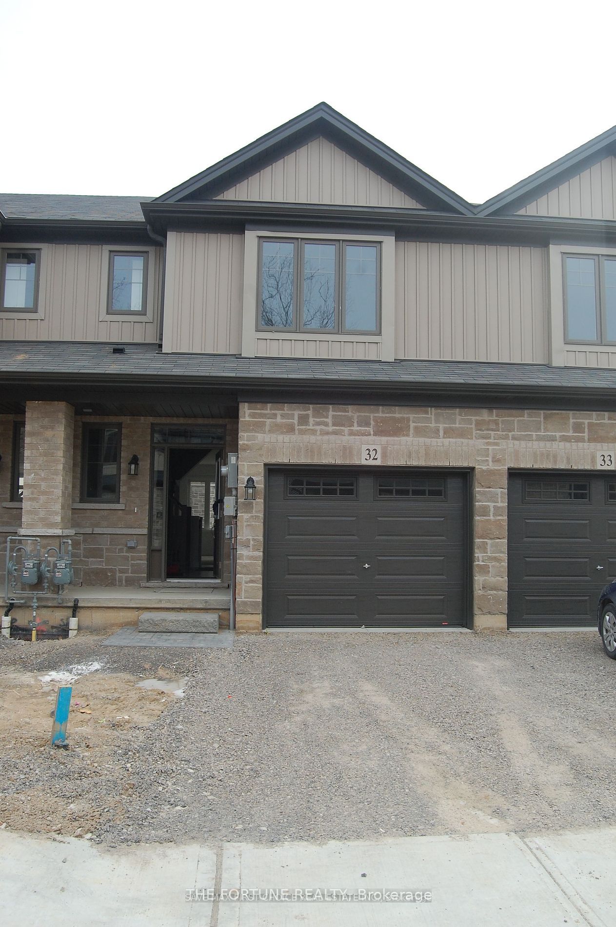 1 Tom Brown Drive 32 Property Photo 2