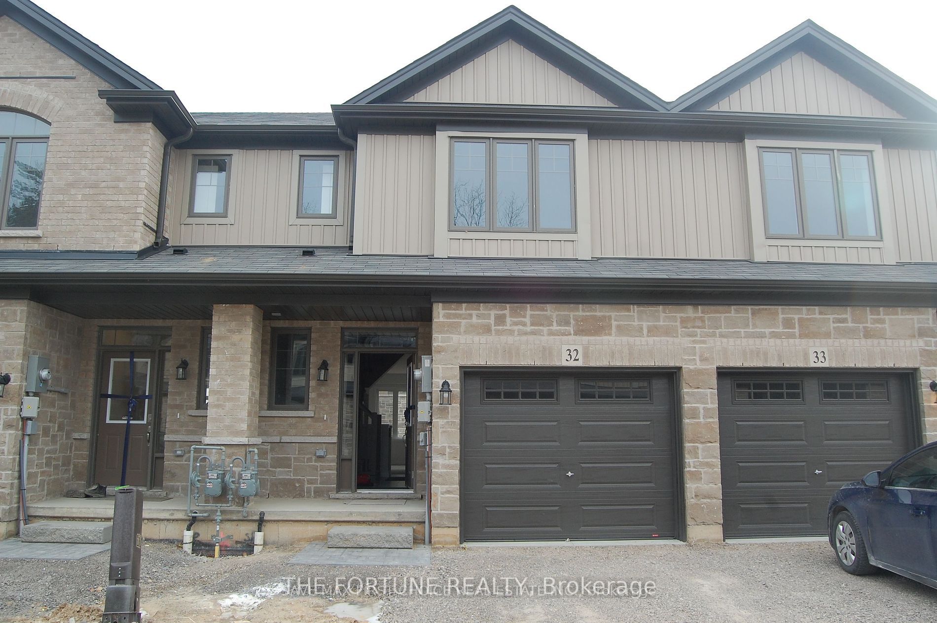 1 Tom Brown Drive 32 Property Photo 3