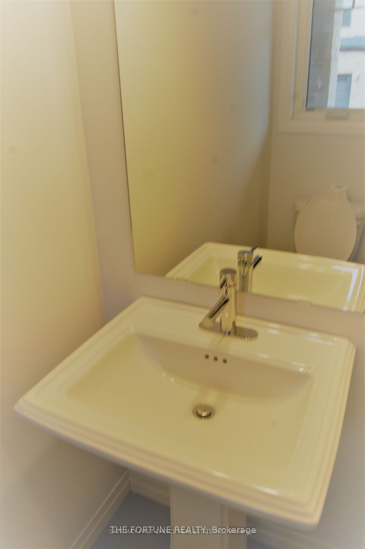 1 Tom Brown Drive 32 Property Photo 9