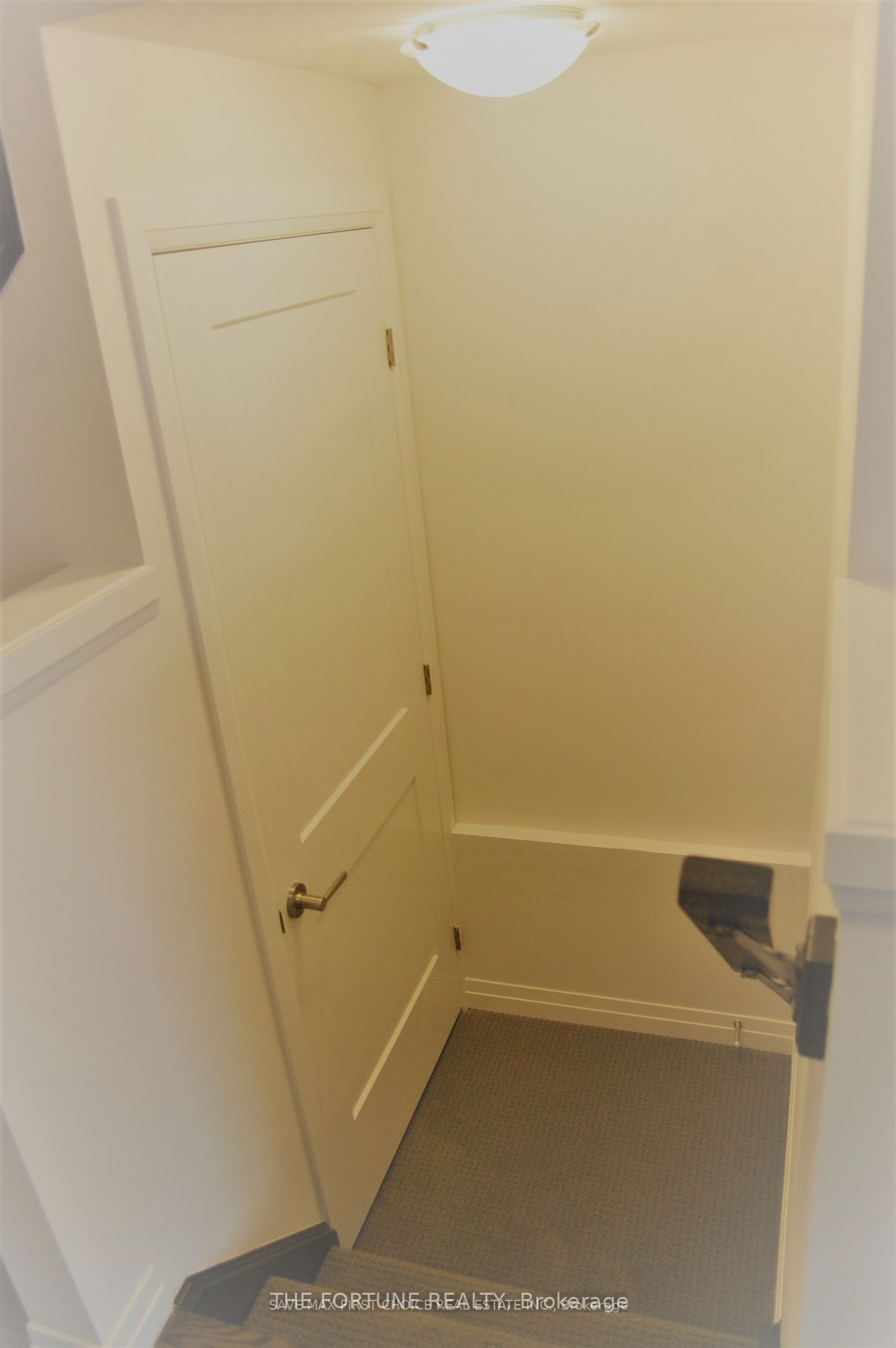 1 Tom Brown Drive 32 Property Photo 11