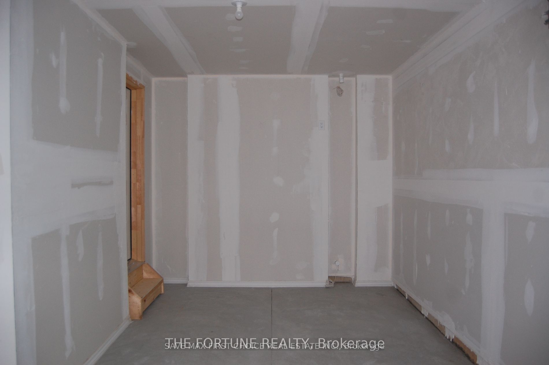 1 Tom Brown Drive 32 Property Photo 36