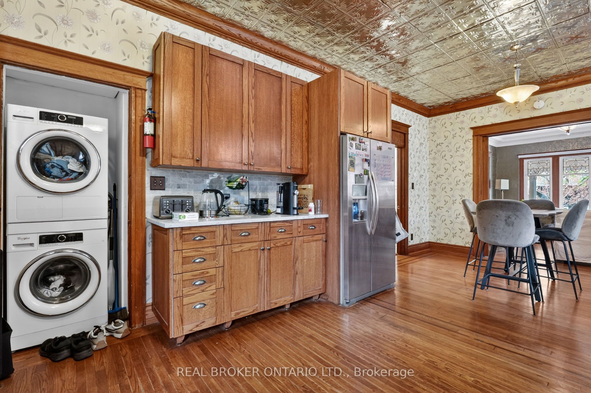 137 Sherman Avenue S Property Photo 7