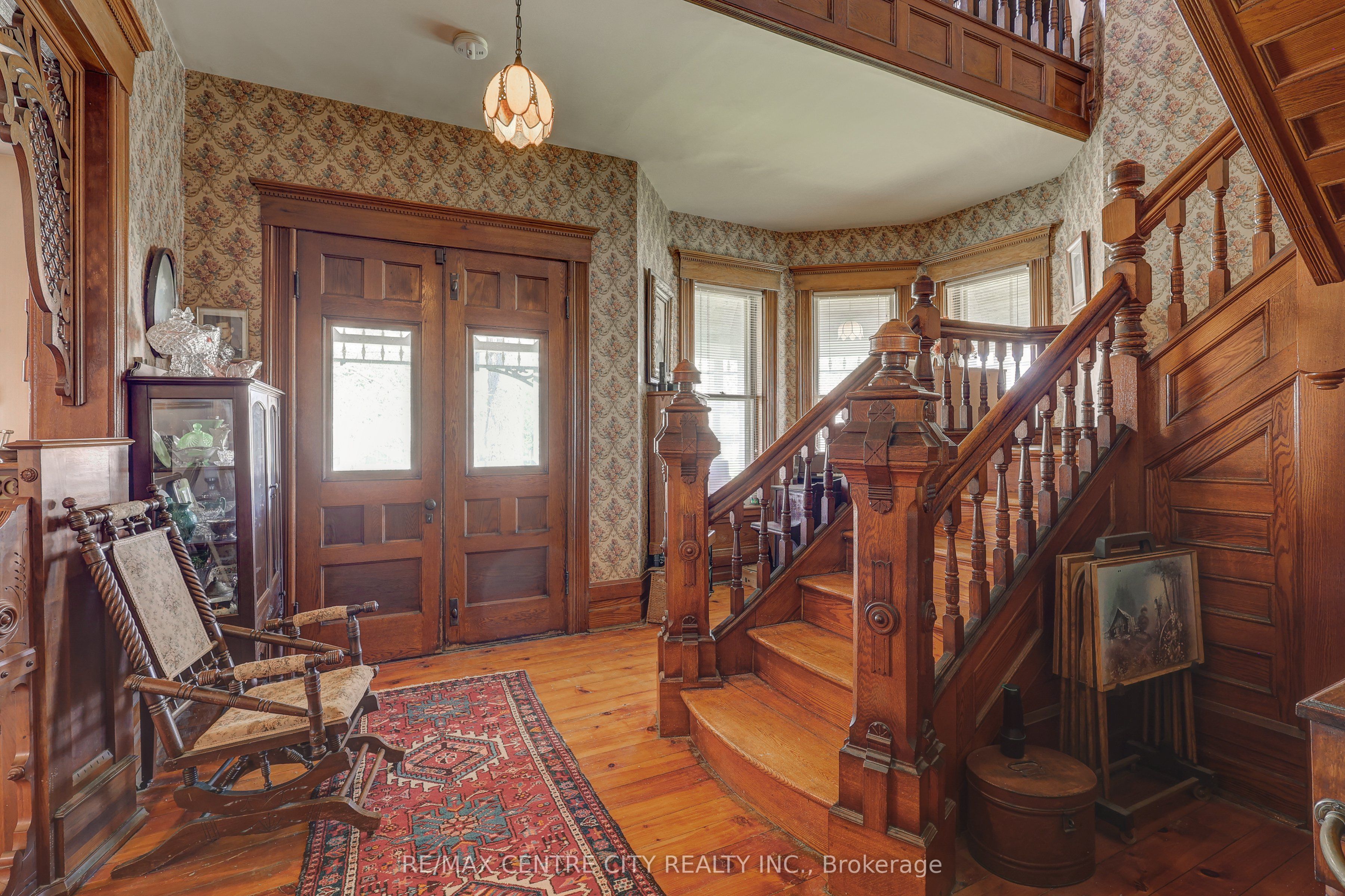 9321 Richmond Road Property Photo 5