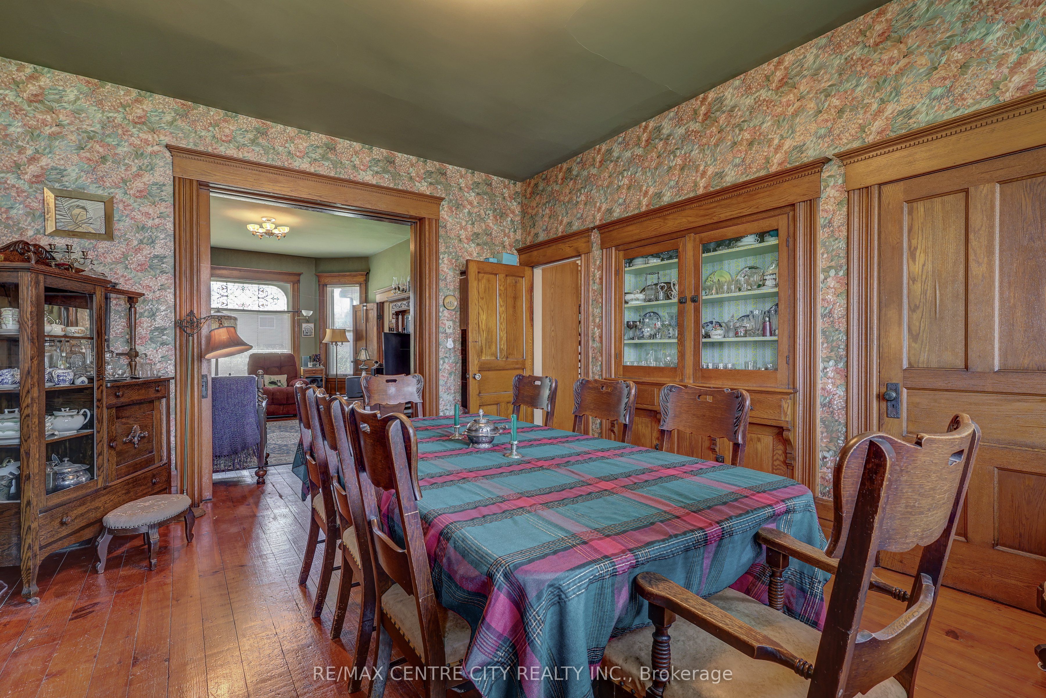 9321 Richmond Road Property Photo 12