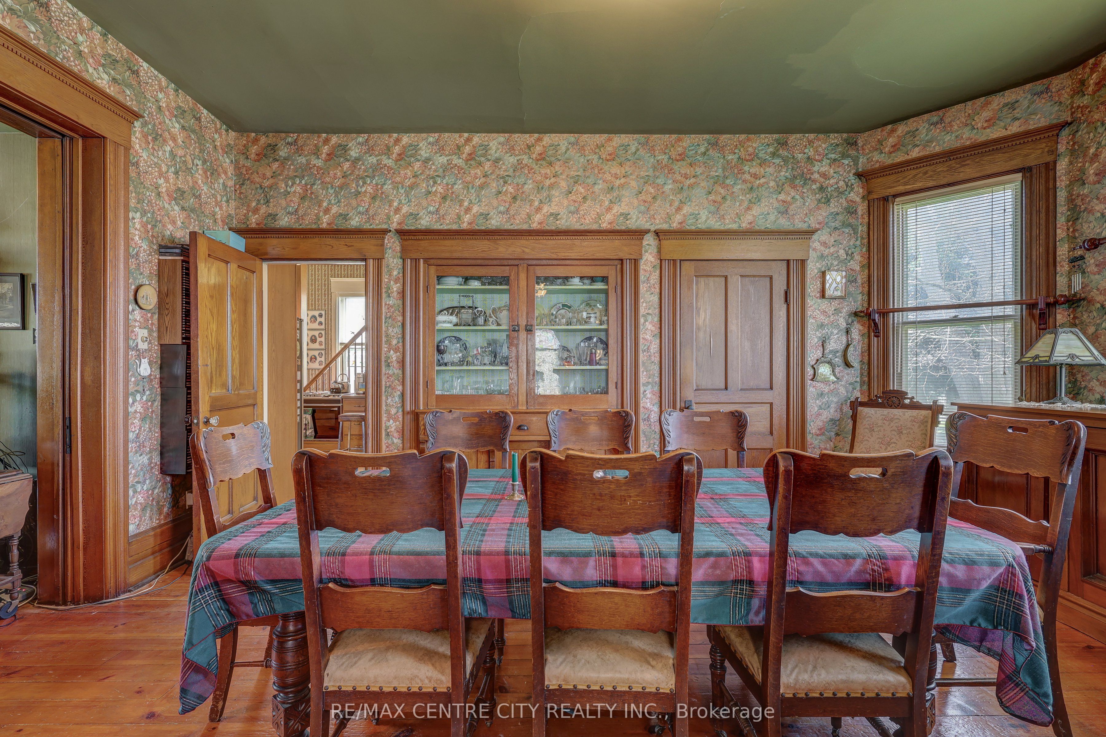 9321 Richmond Road Property Photo 13