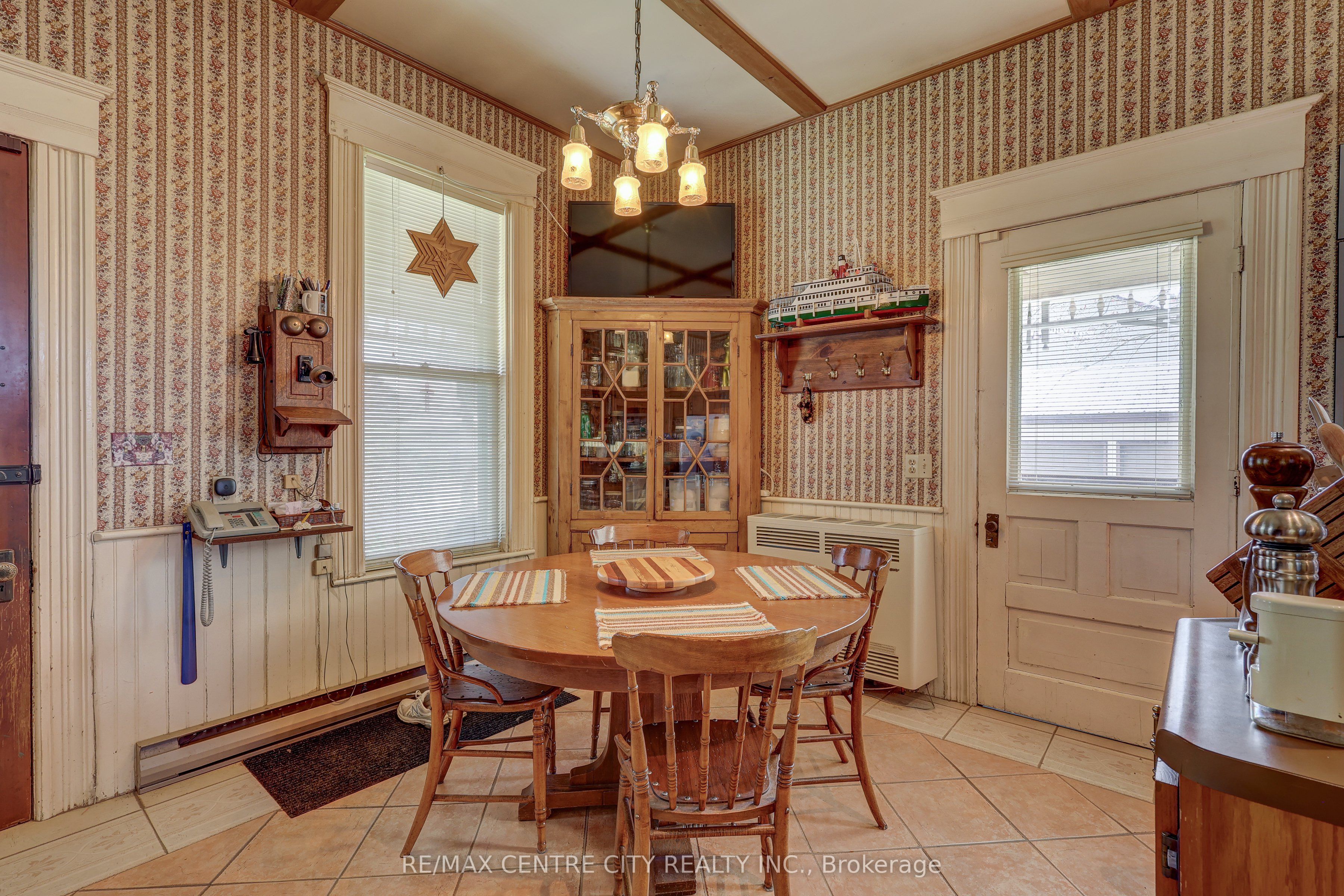 9321 Richmond Road Property Photo 18