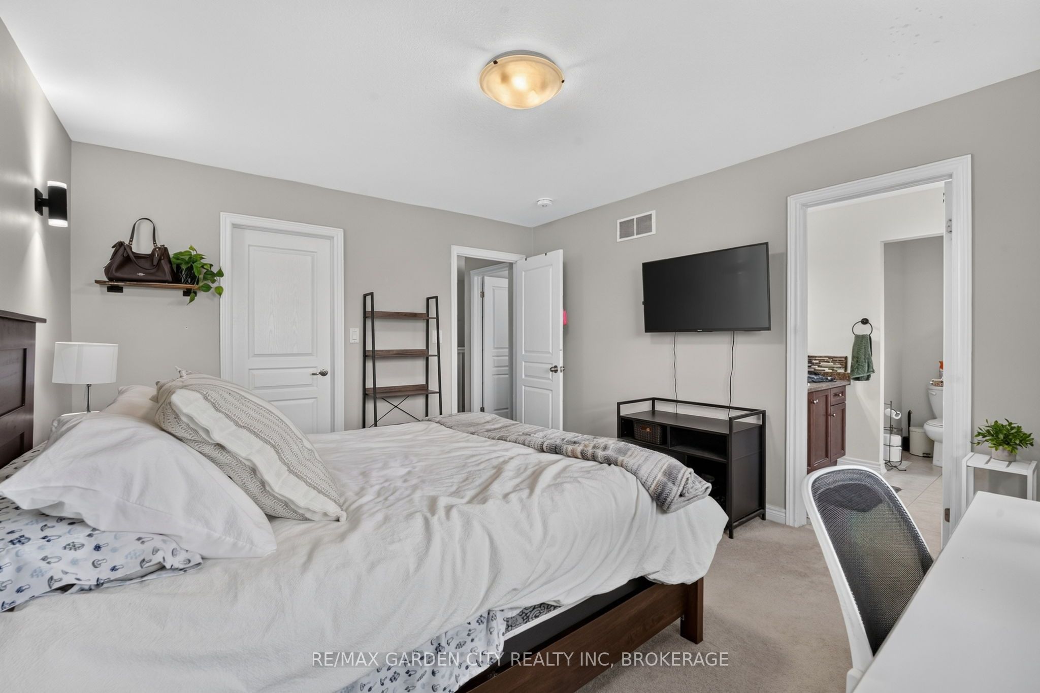 53 Elderberry Road Property Photo 27