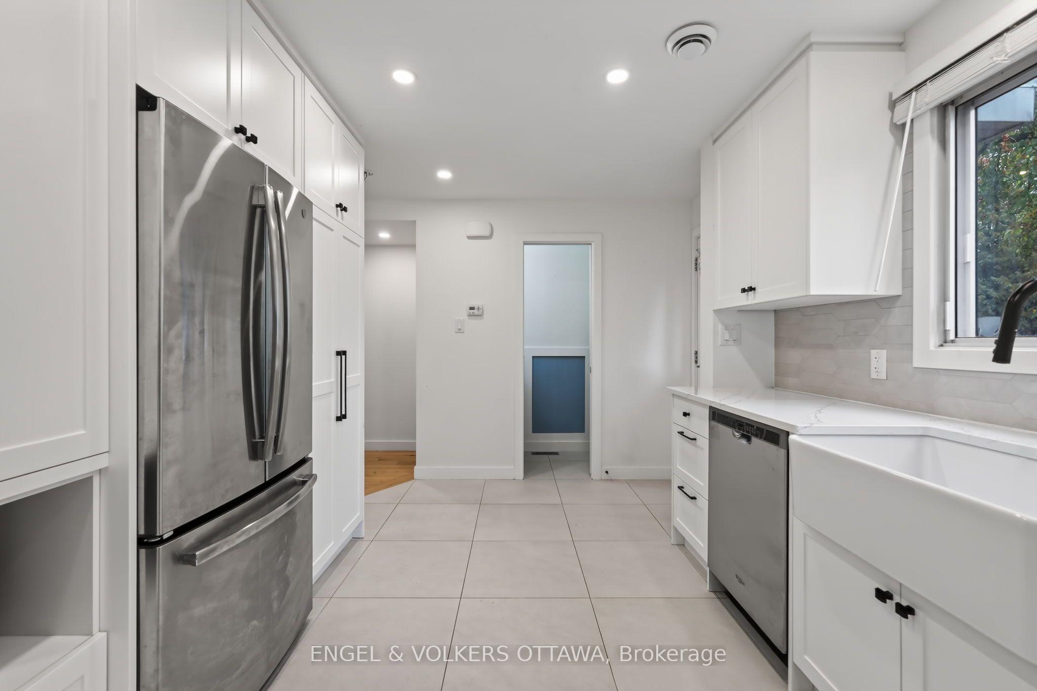 259 Teal Crescent Property Photo 7