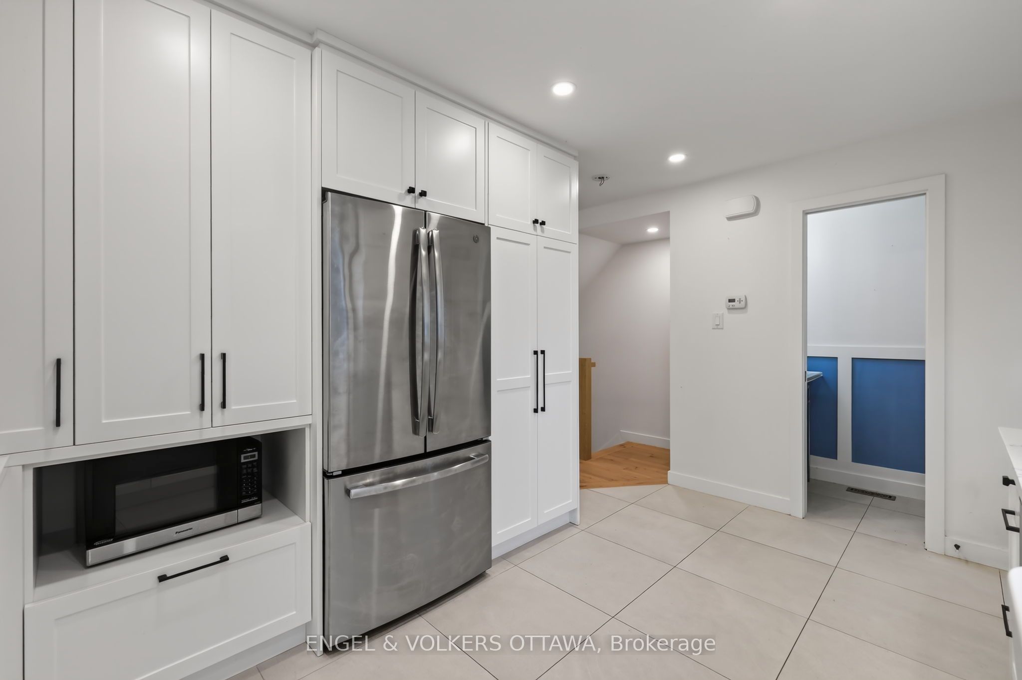 259 Teal Crescent Property Photo 8