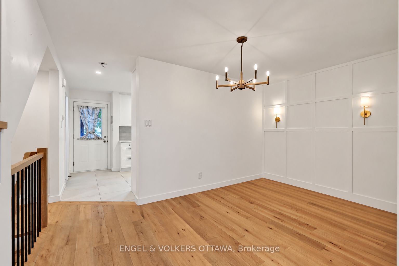 259 Teal Crescent Property Photo 14