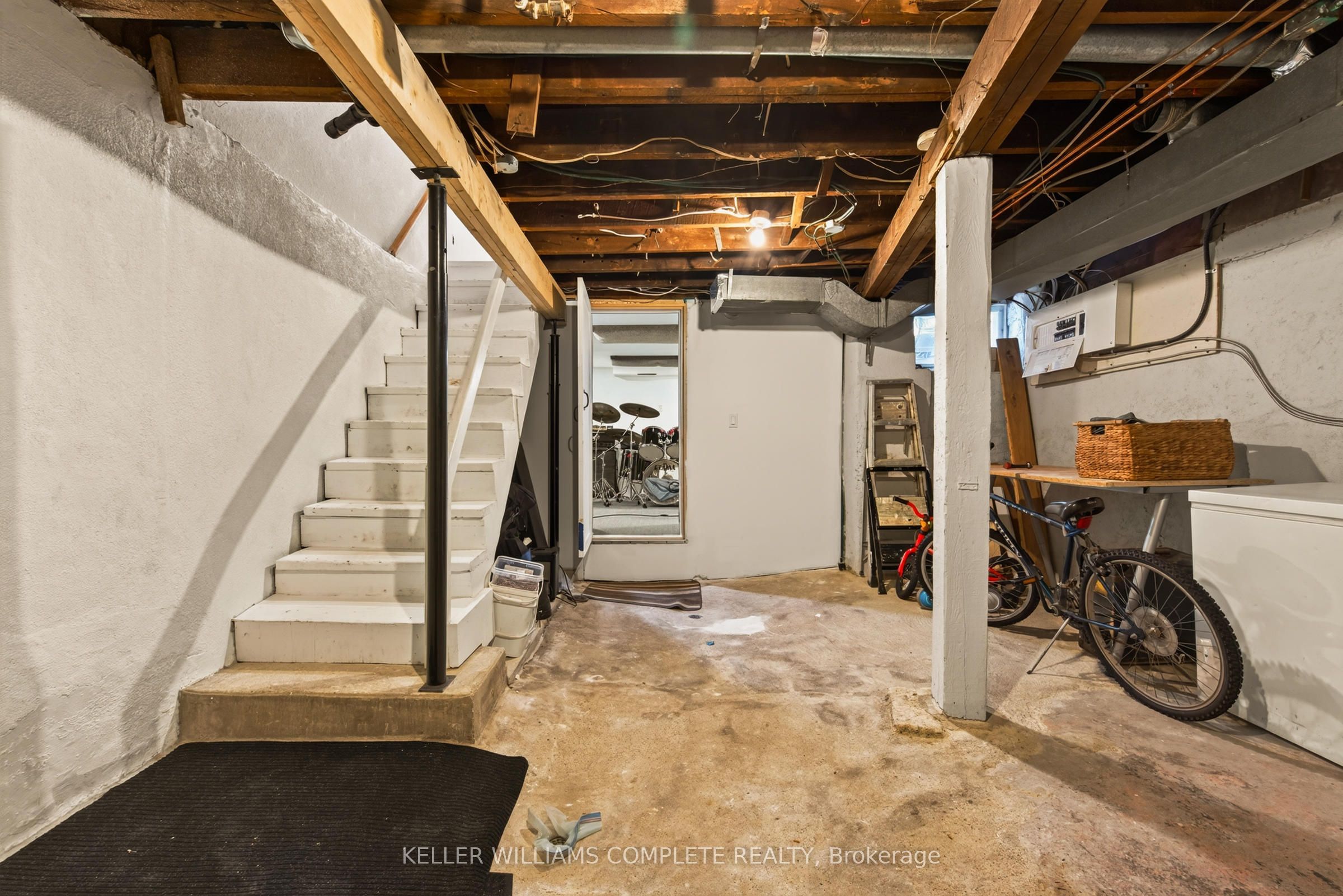 22 Spring Street Property Photo 37