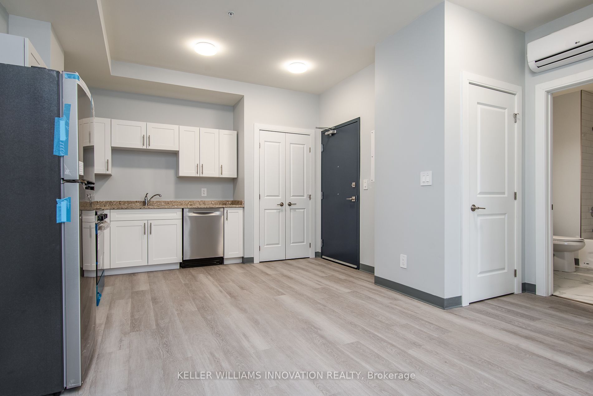 10 Queen Street 203 Property Photo 5