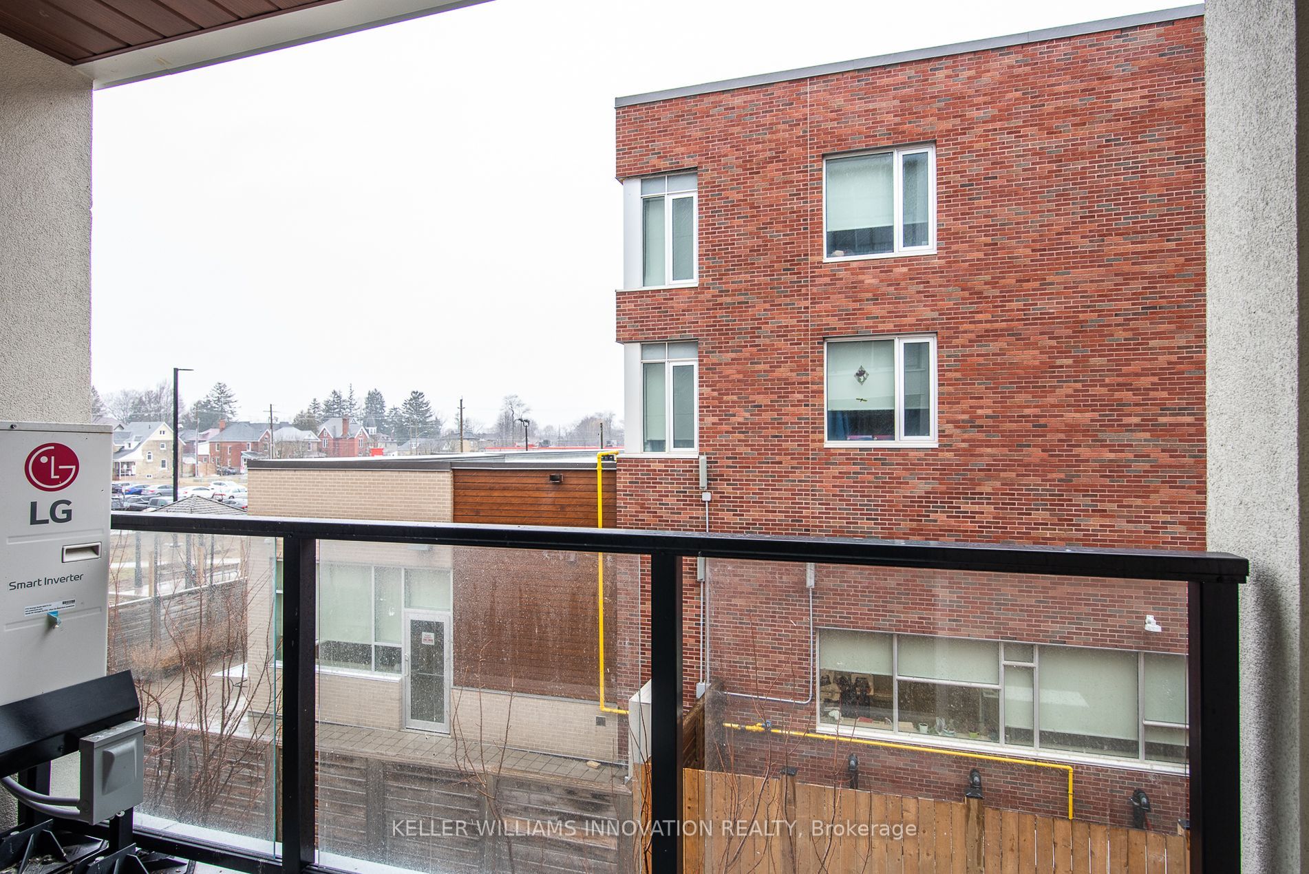10 Queen Street 203 Property Photo 7