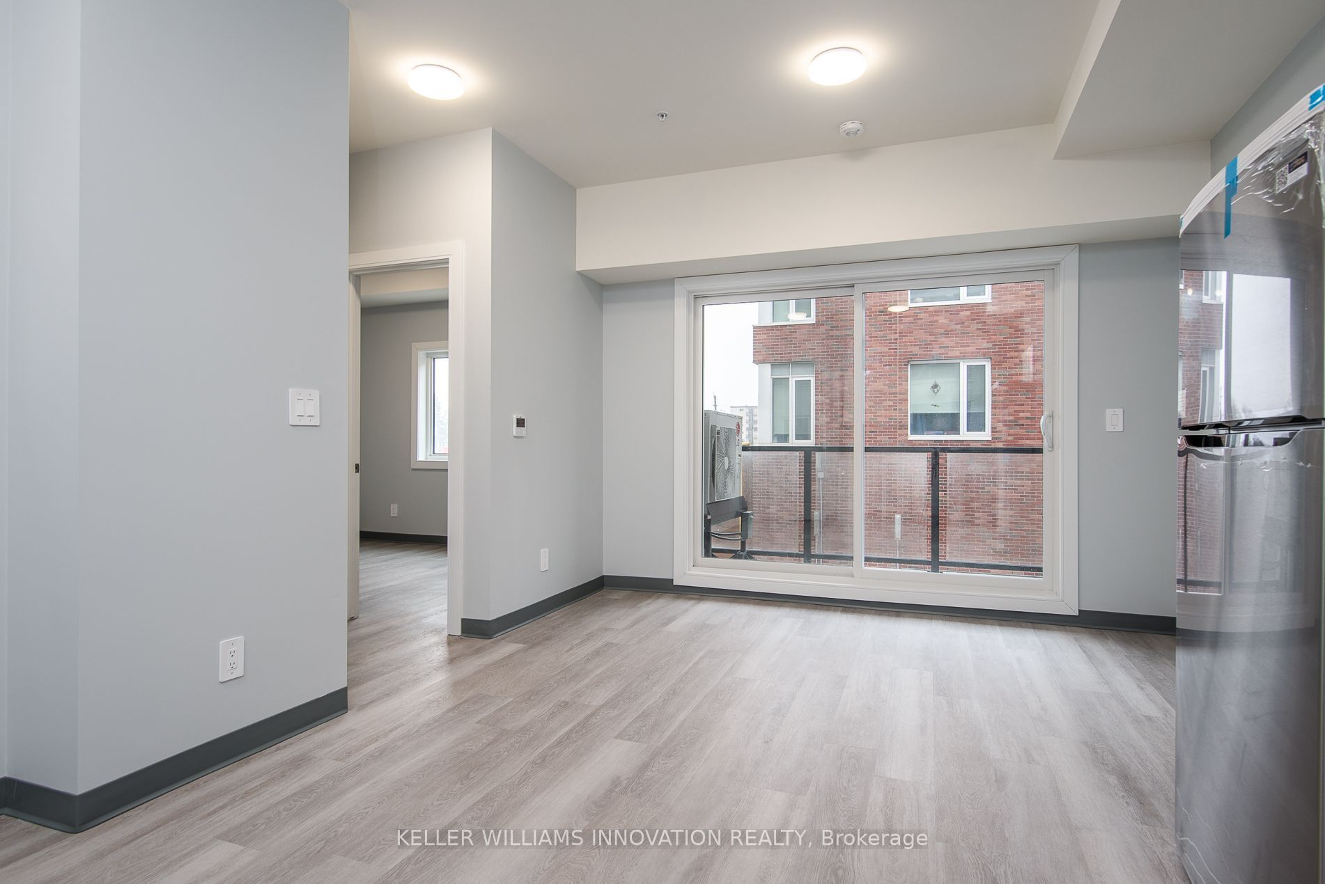 10 Queen Street 203 Property Photo 11