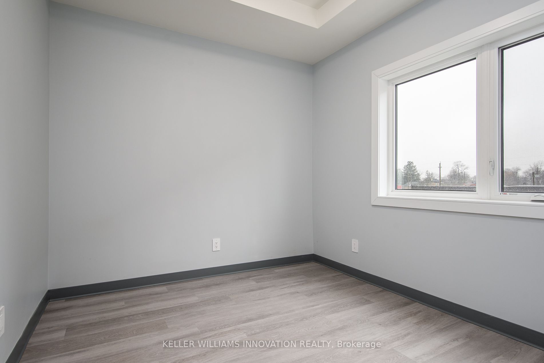 10 Queen Street 203 Property Photo 13