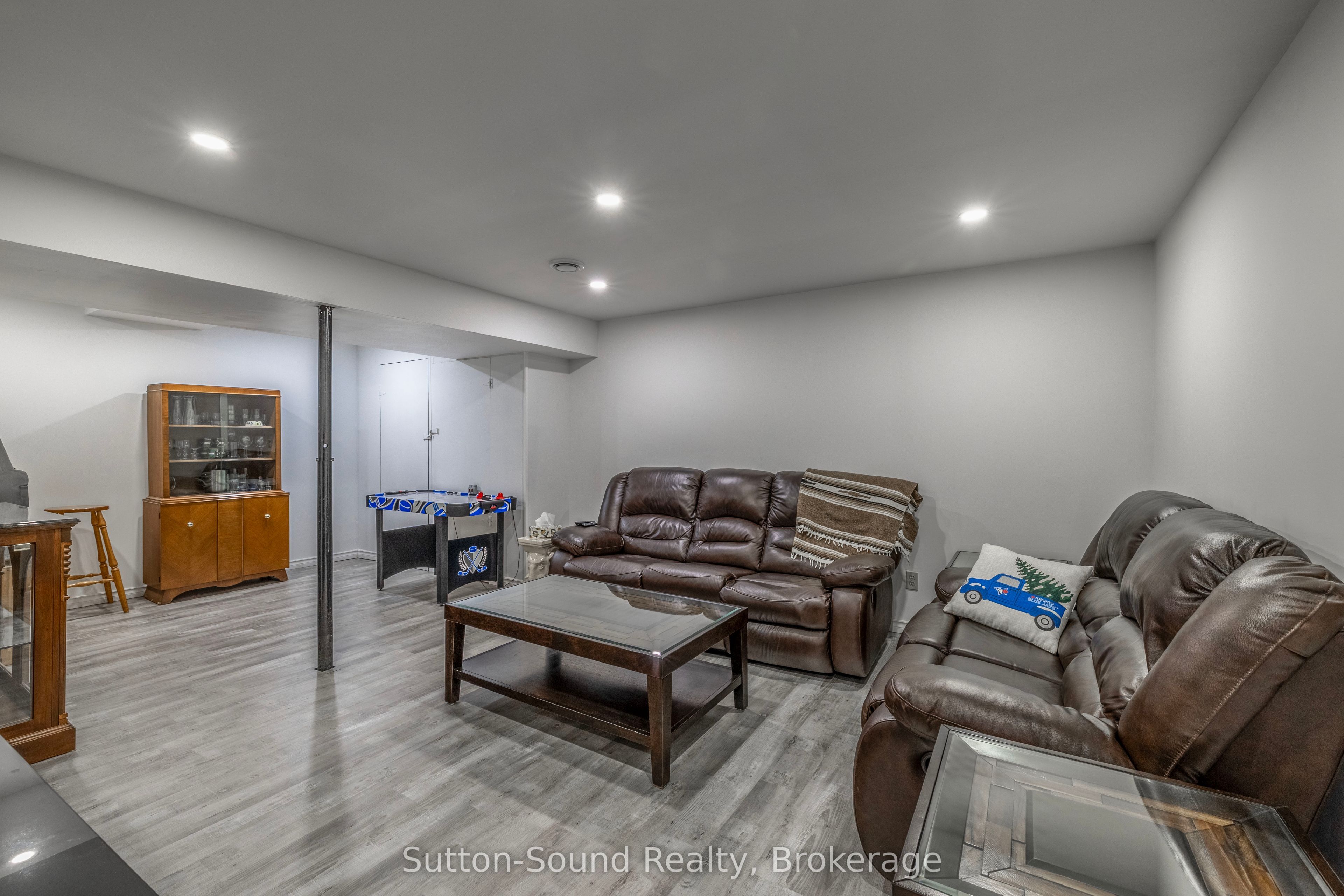 625 Mallory Beach Road Property Photo 23