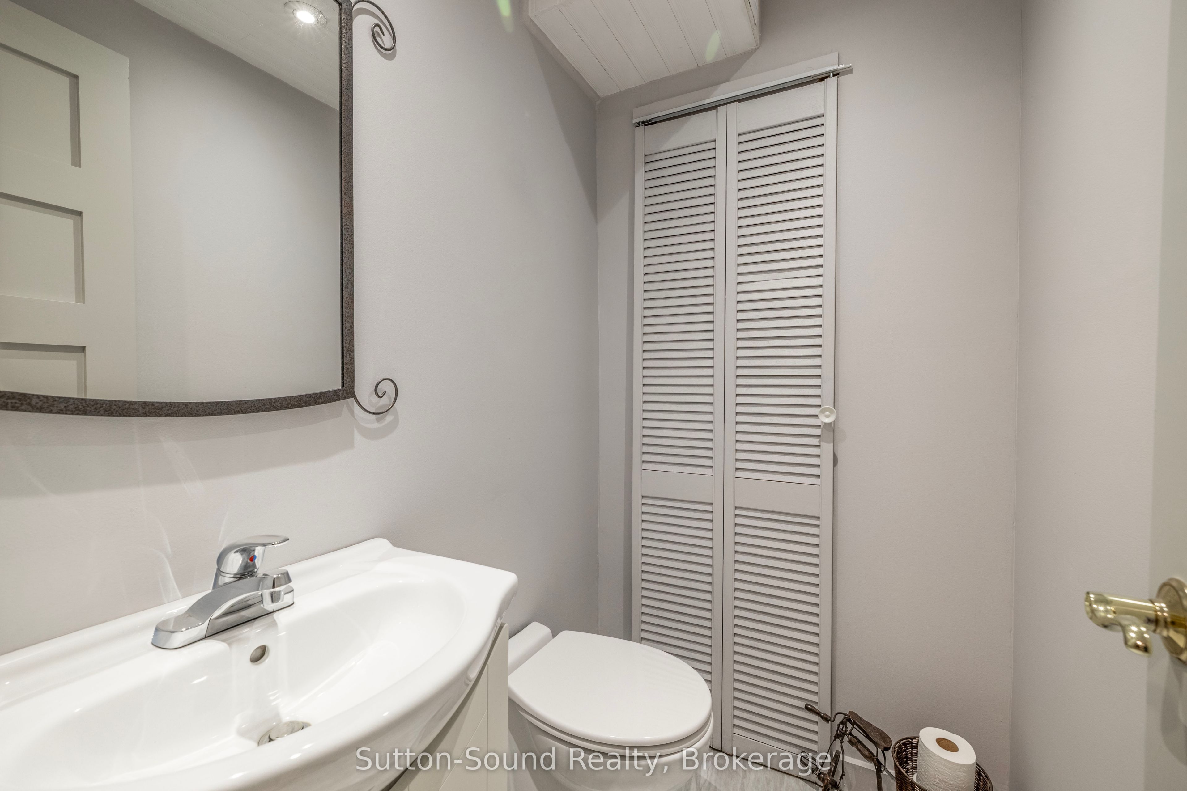 625 Mallory Beach Road Property Photo 24