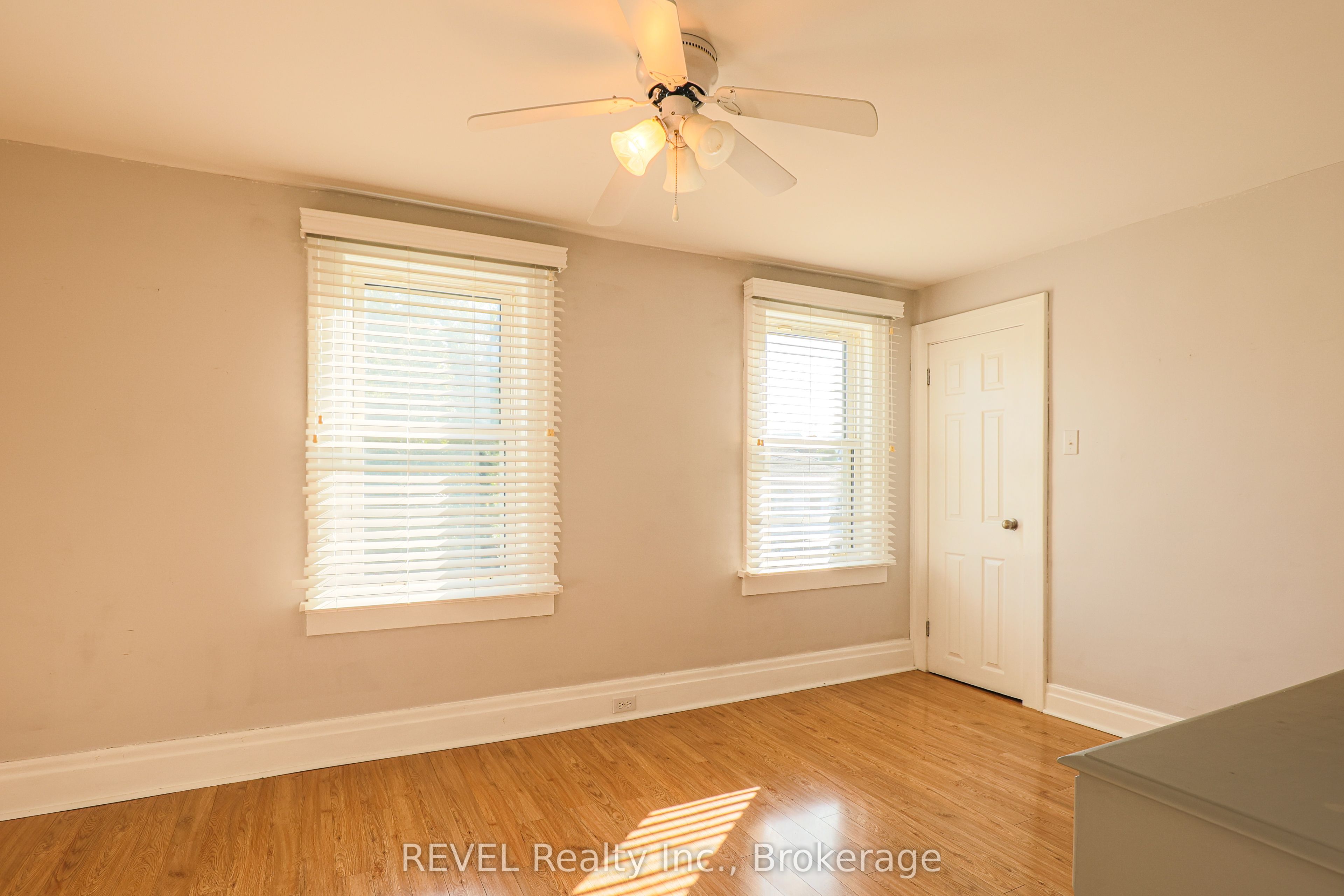3 Victoria Street Property Photo 21