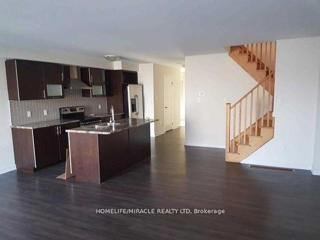 35 Sherway Street Property Photo 5