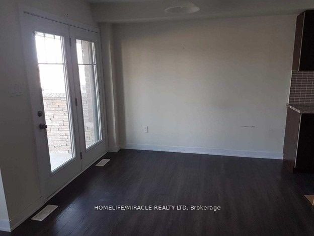 35 Sherway Street Property Photo 6