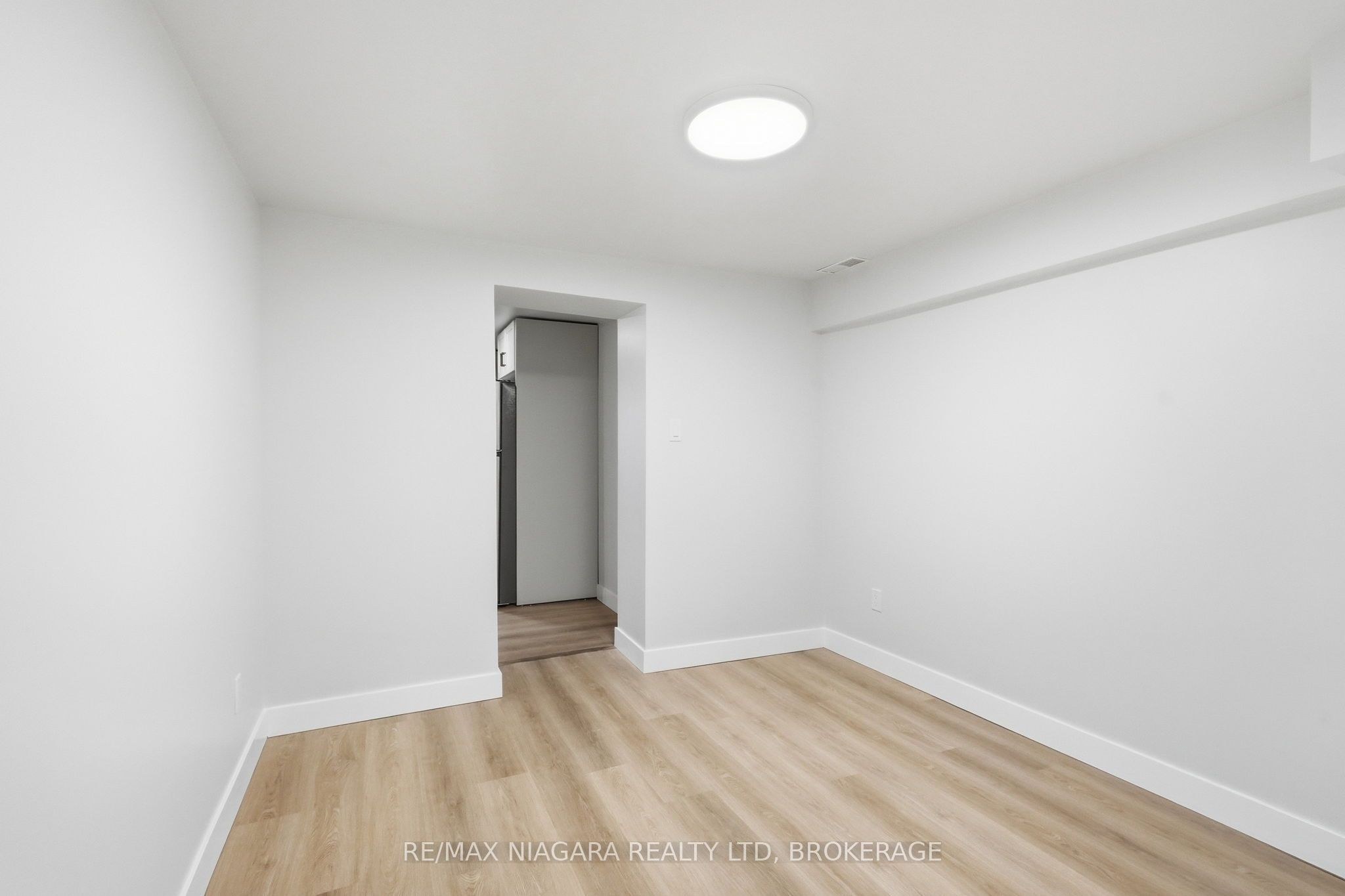 422 Brunswick Street Lower Property Photo 8
