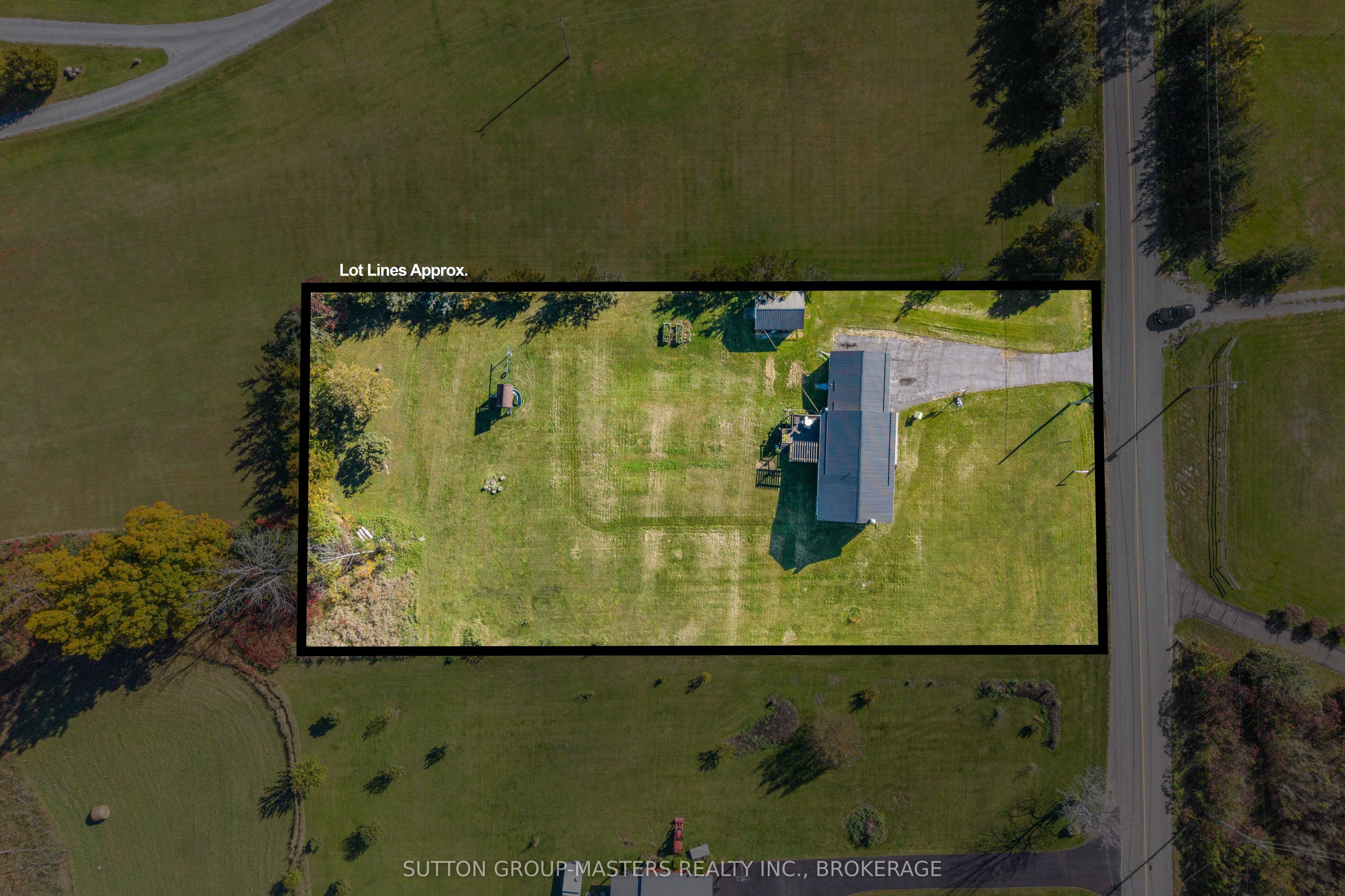 3358 Scanlan Road Property Photo 3