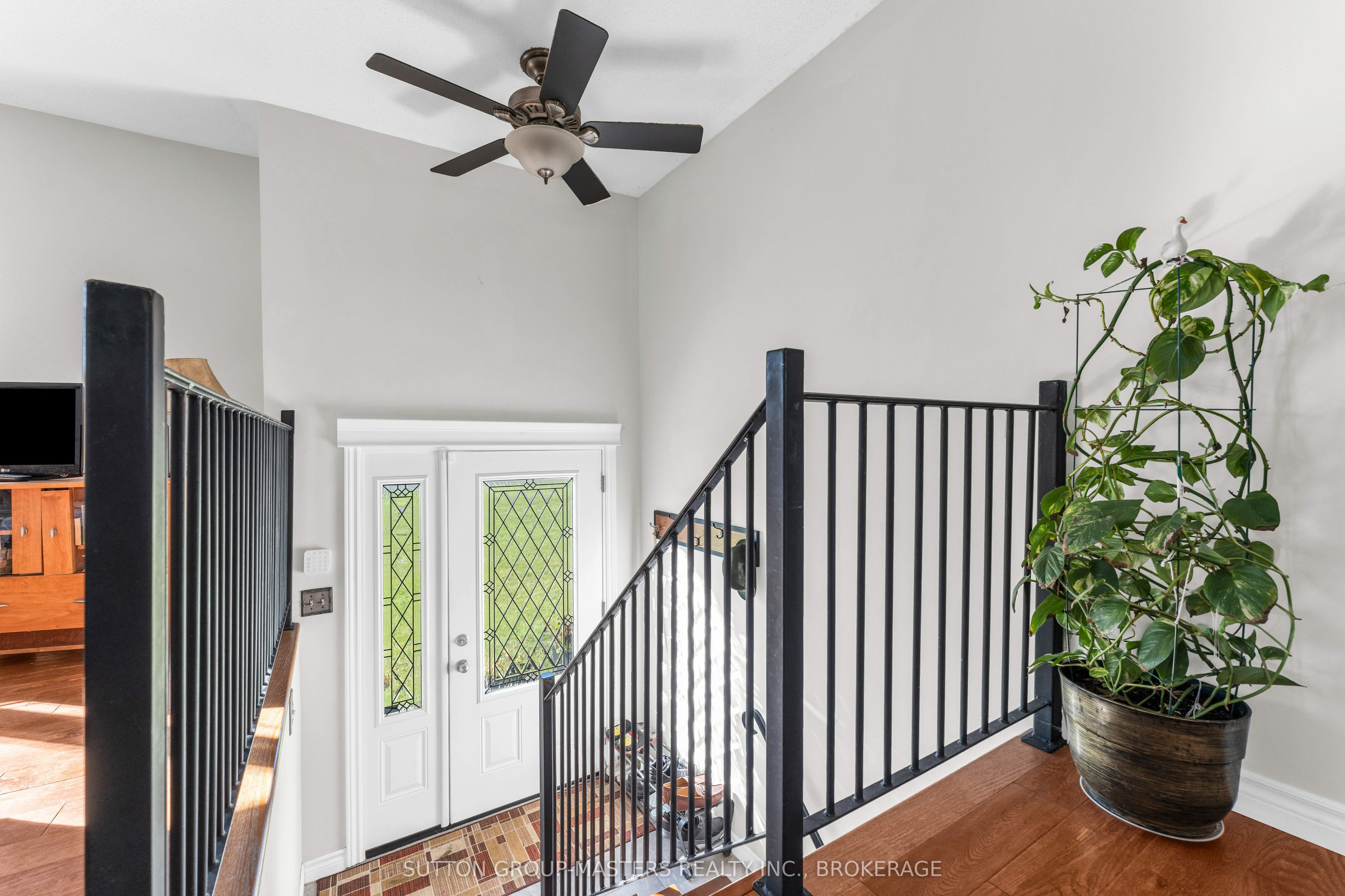 3358 Scanlan Road Property Photo 5