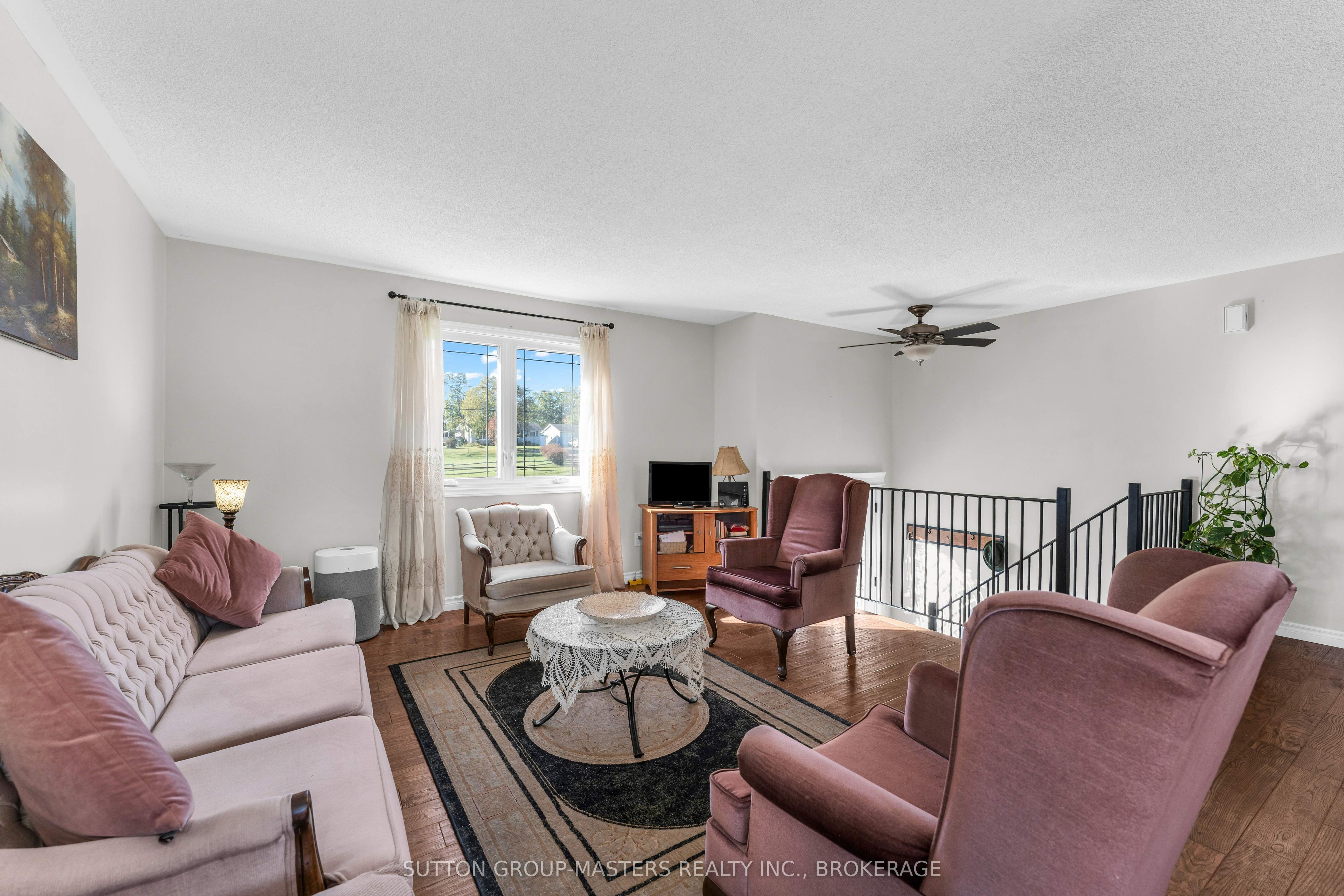 3358 Scanlan Road Property Photo 9