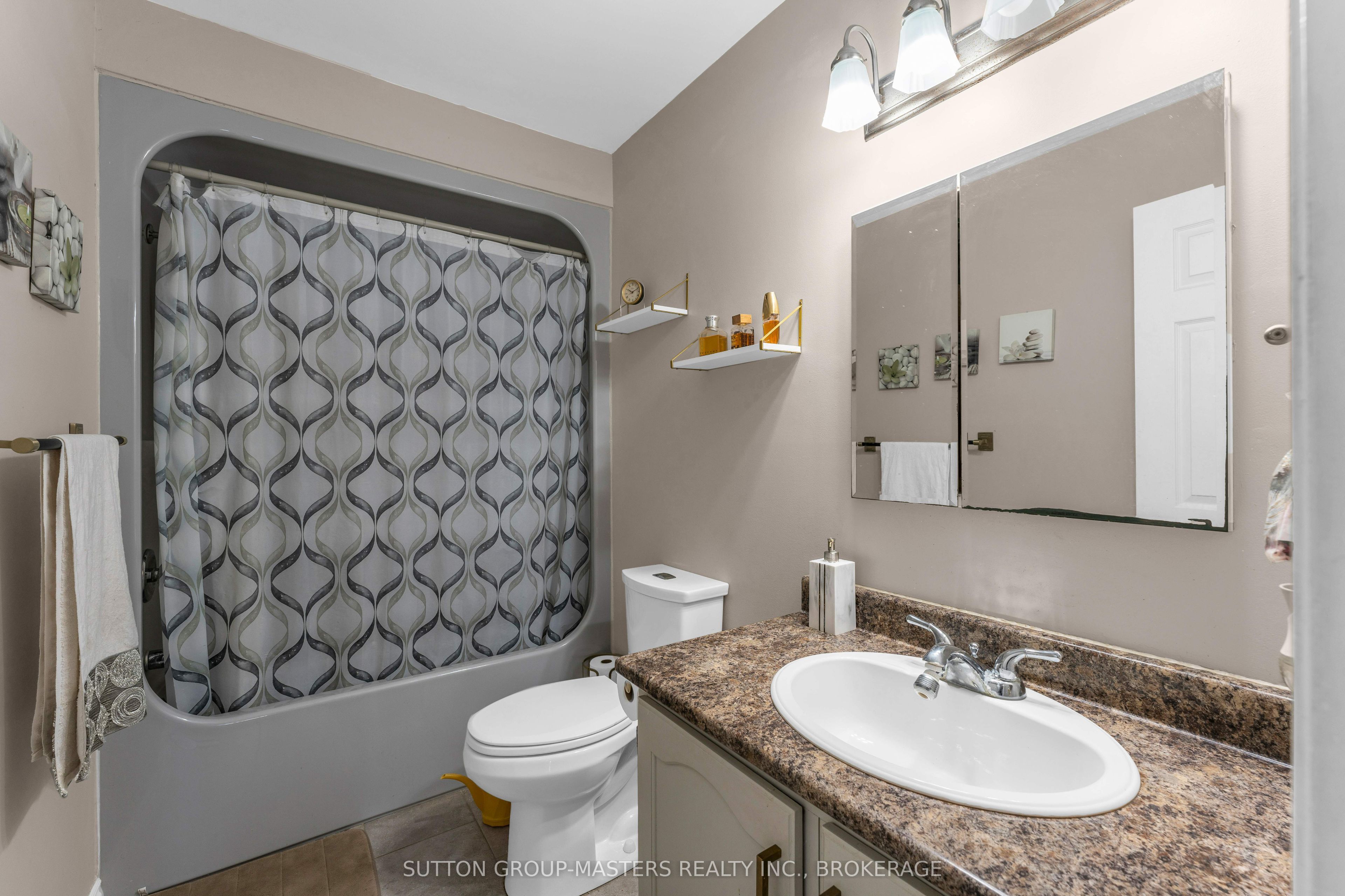 3358 Scanlan Road Property Photo 17