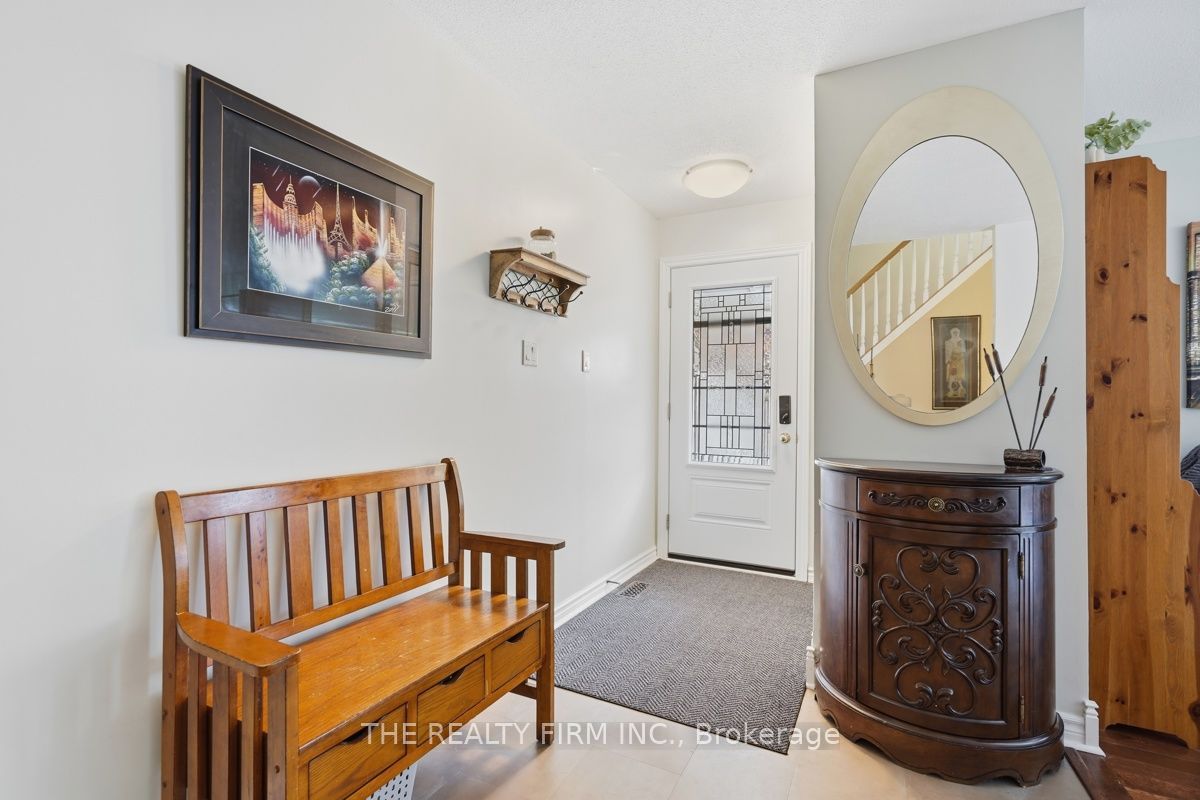 905 Dalhousie Drive Property Photo 12
