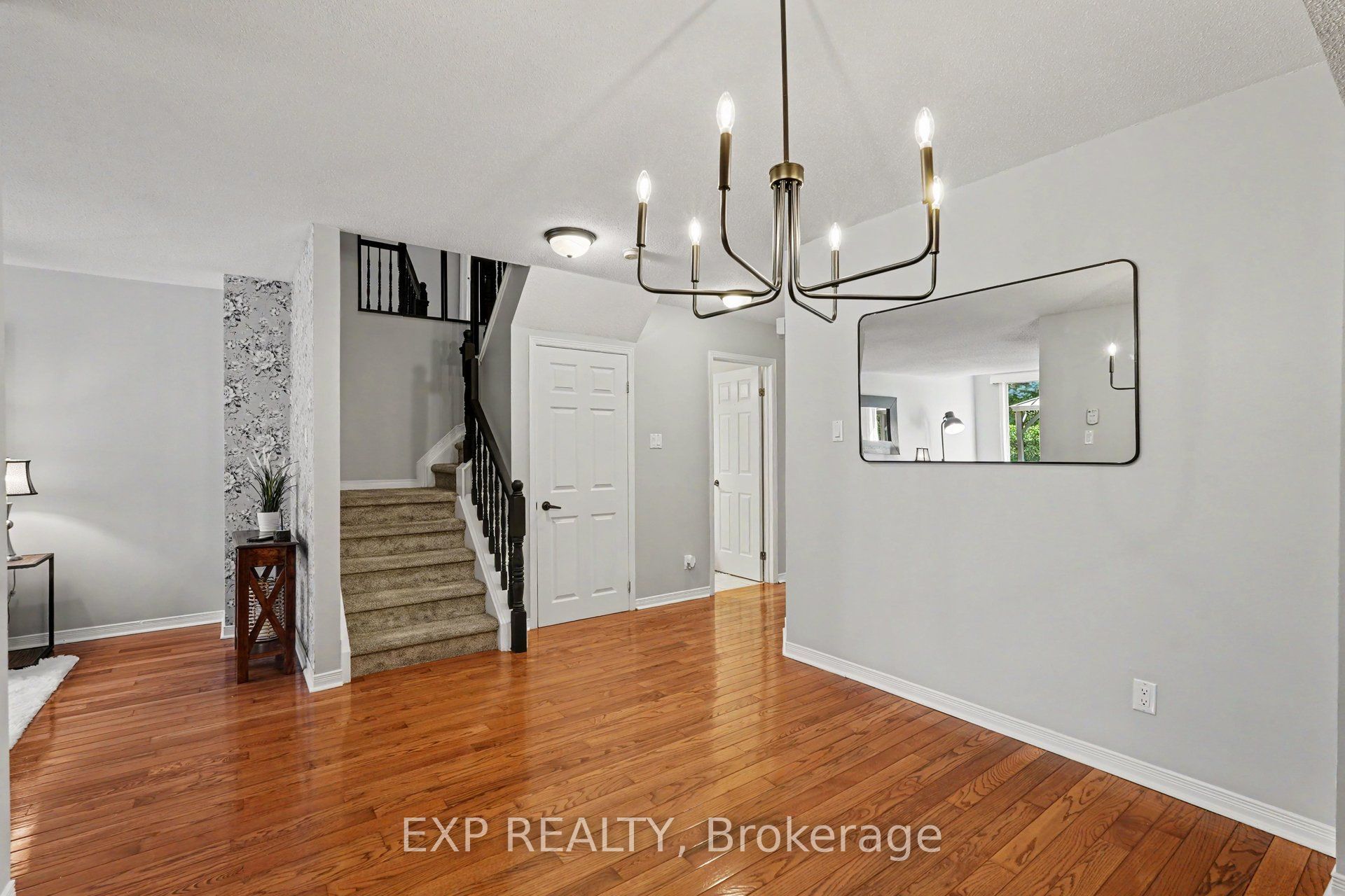 173 Beatrice Drive Property Photo 5