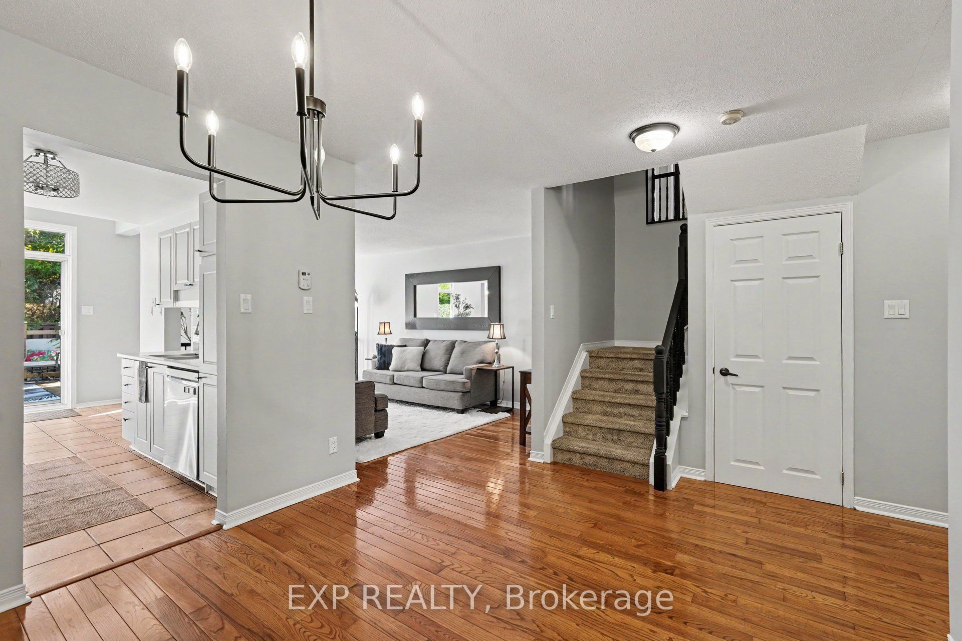 173 Beatrice Drive Property Photo 6
