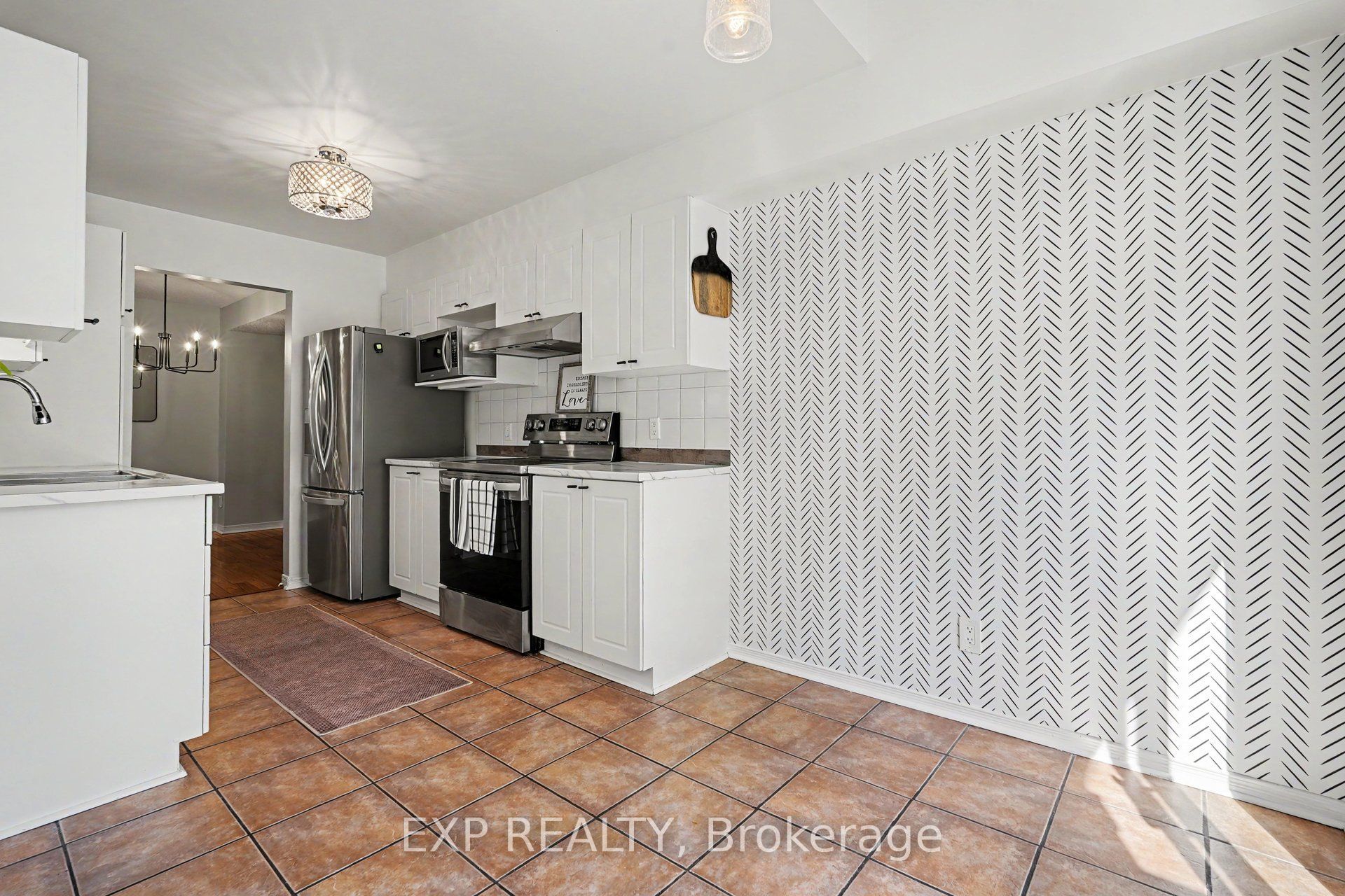 173 Beatrice Drive Property Photo 12