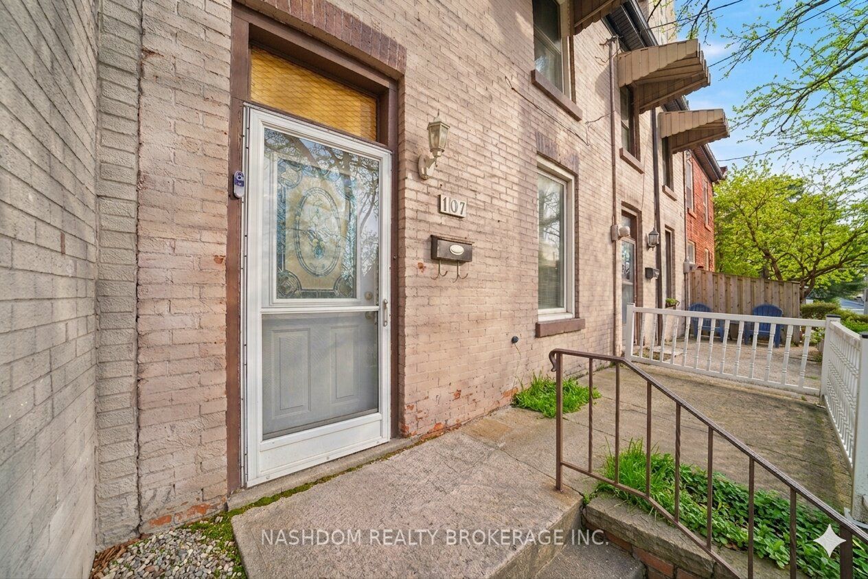 107 Queen Street S 2 Property Photo 2