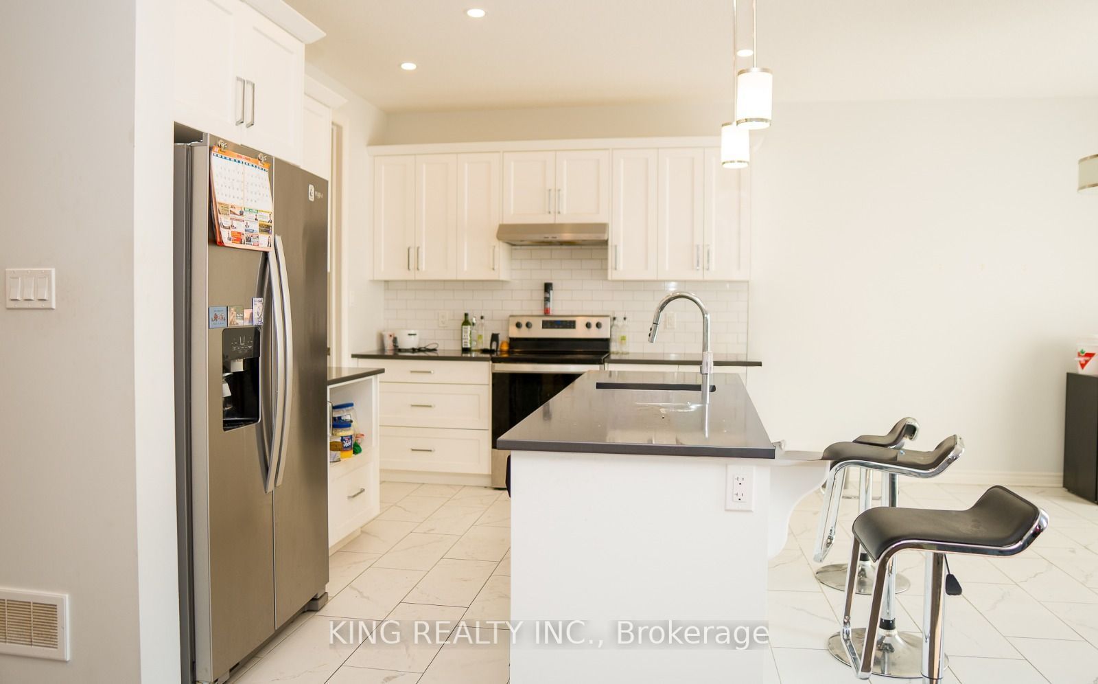 24 Welch Court Property Photo 6