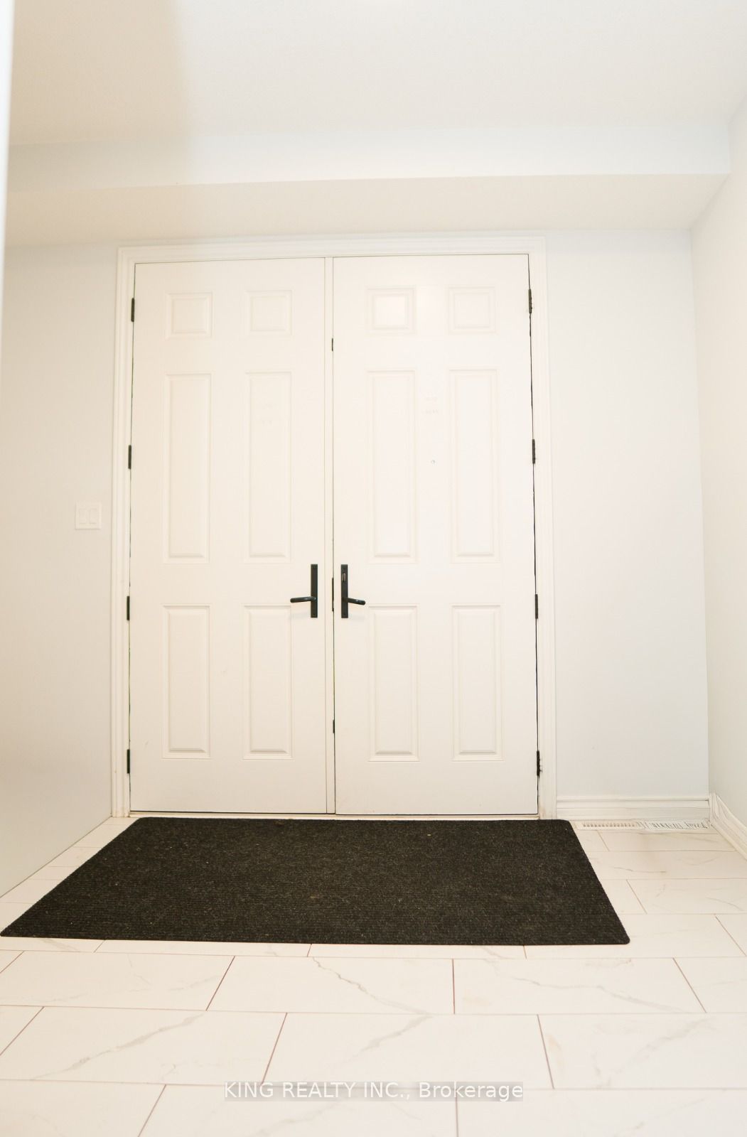 24 Welch Court Property Photo 11