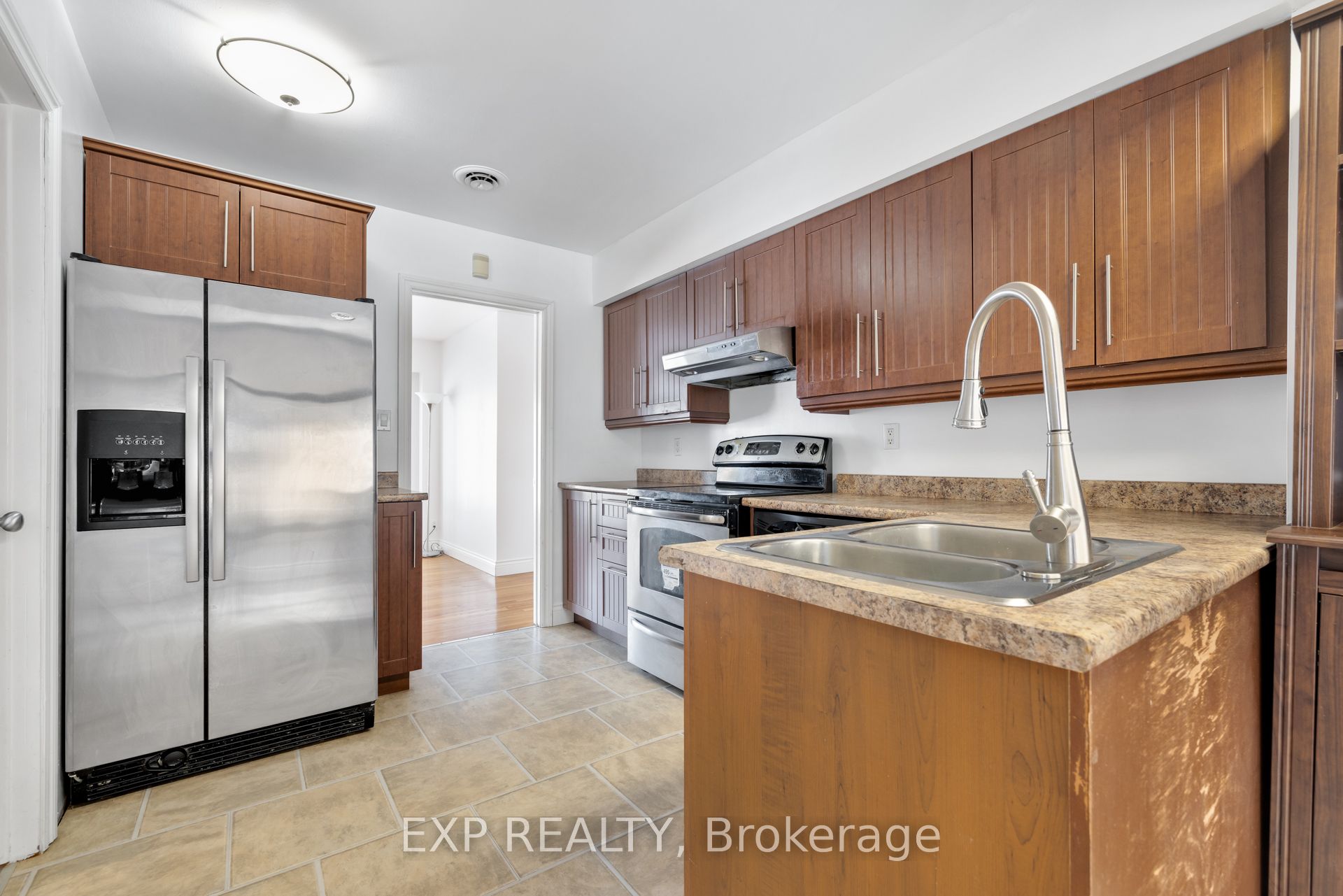 888 Charleswood Avenue Property Photo 13