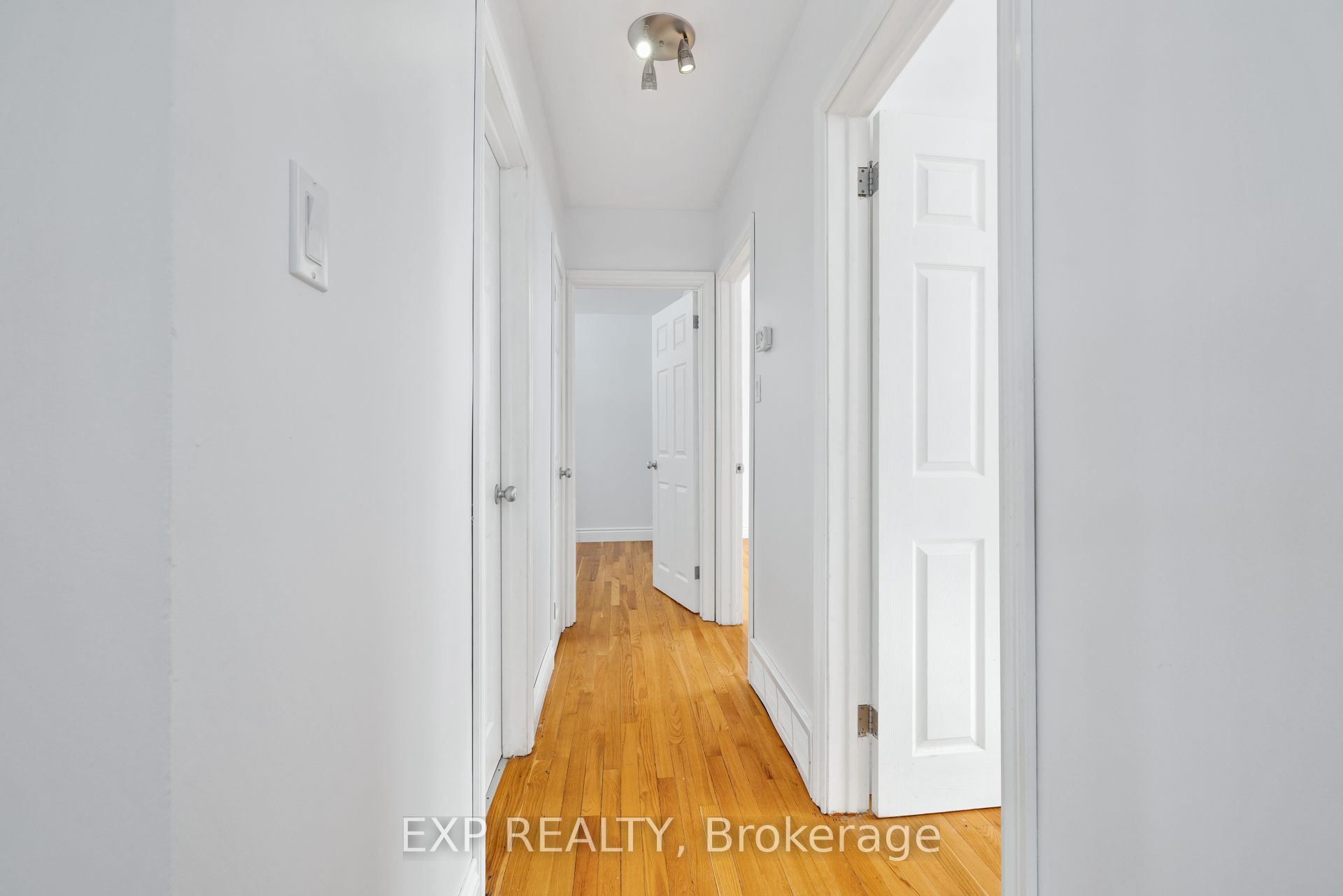 888 Charleswood Avenue Property Photo 17