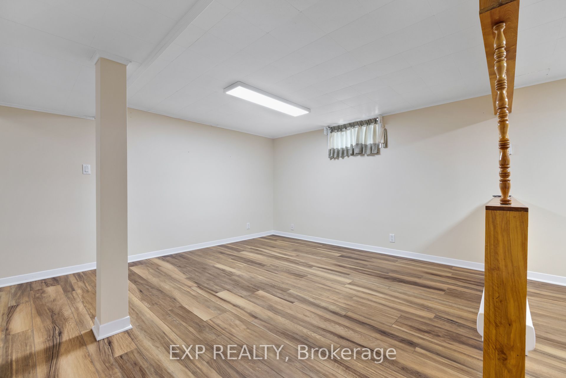 888 Charleswood Avenue Property Photo 29