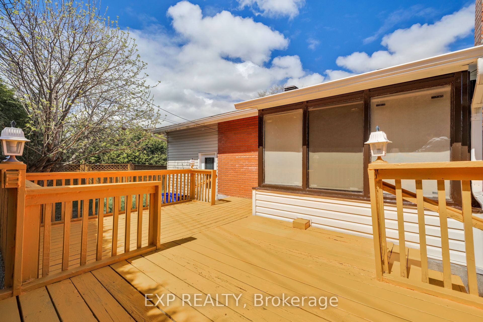 888 Charleswood Avenue Property Photo 44