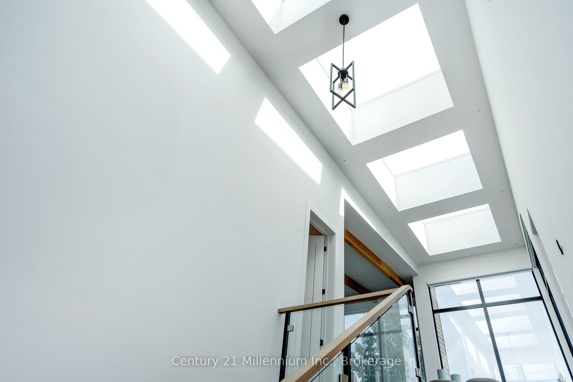 41 Alice Street W Property Photo 16