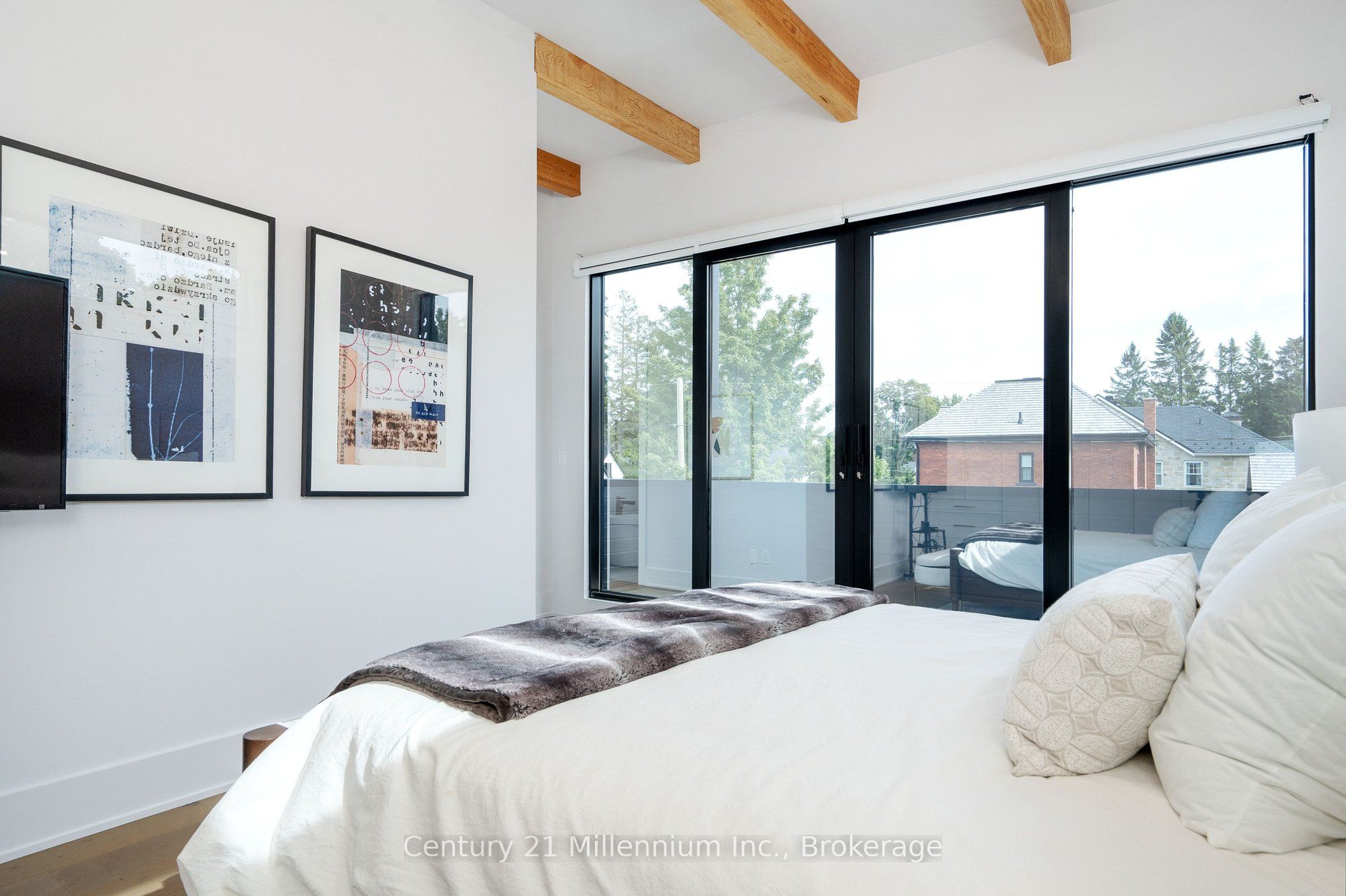 41 Alice Street W Property Photo 29