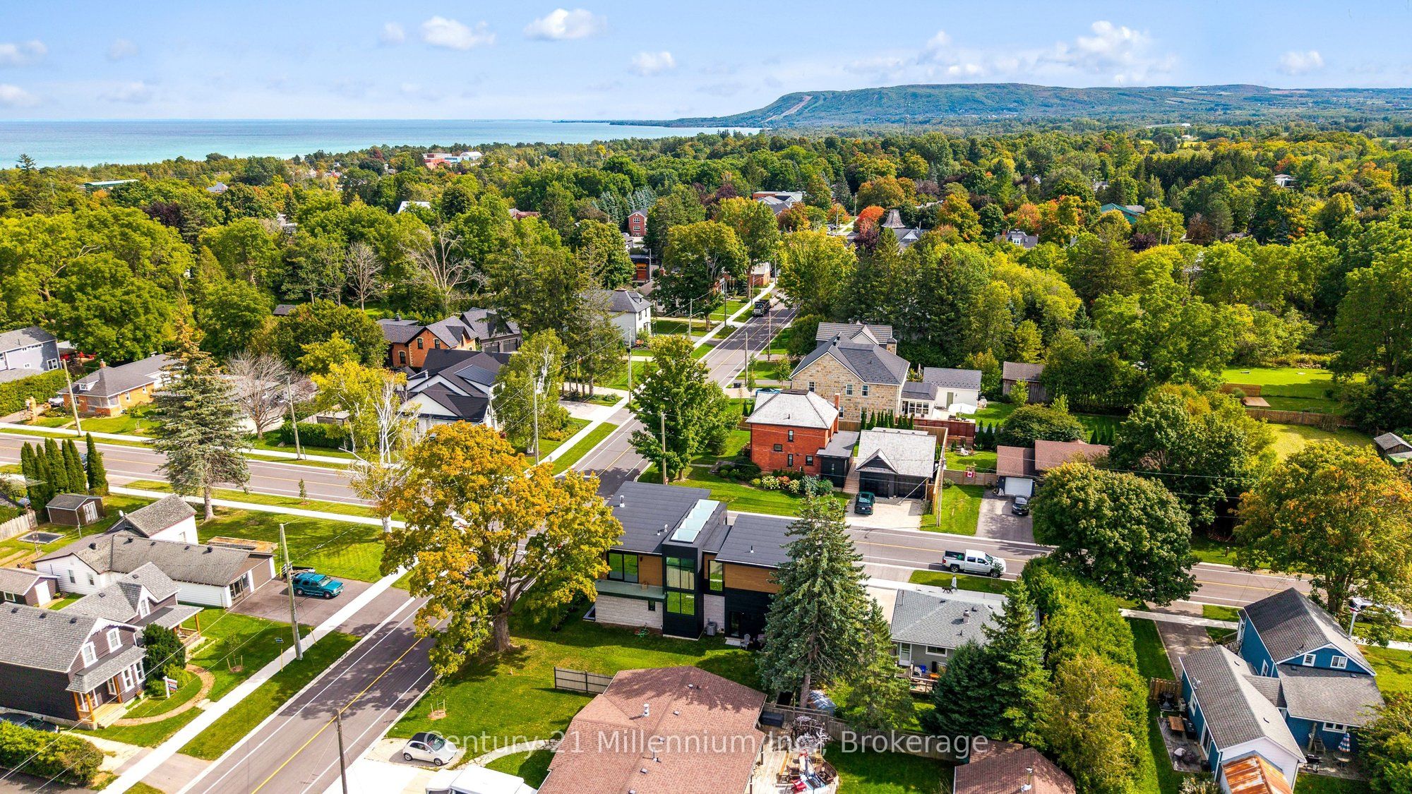 41 Alice Street W Property Photo 44