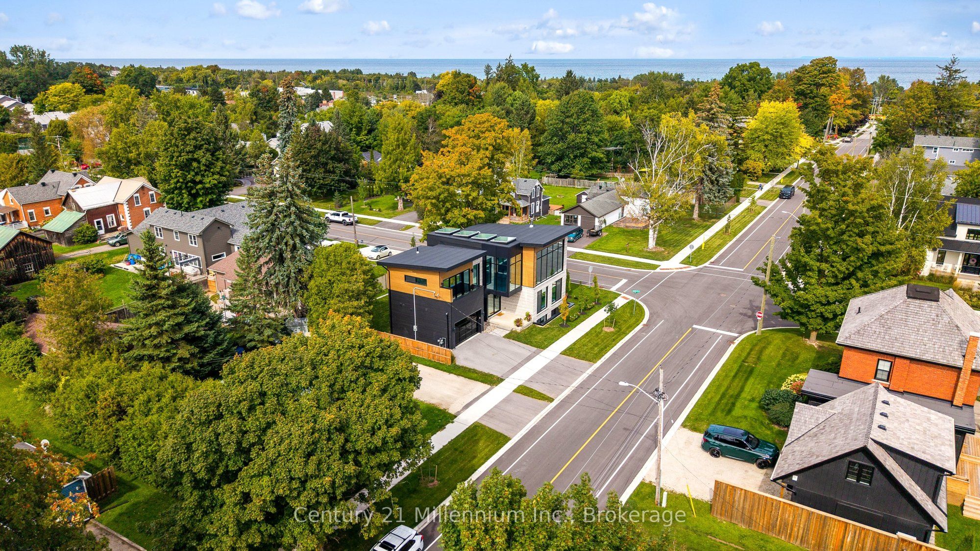 41 Alice Street W Property Photo 47