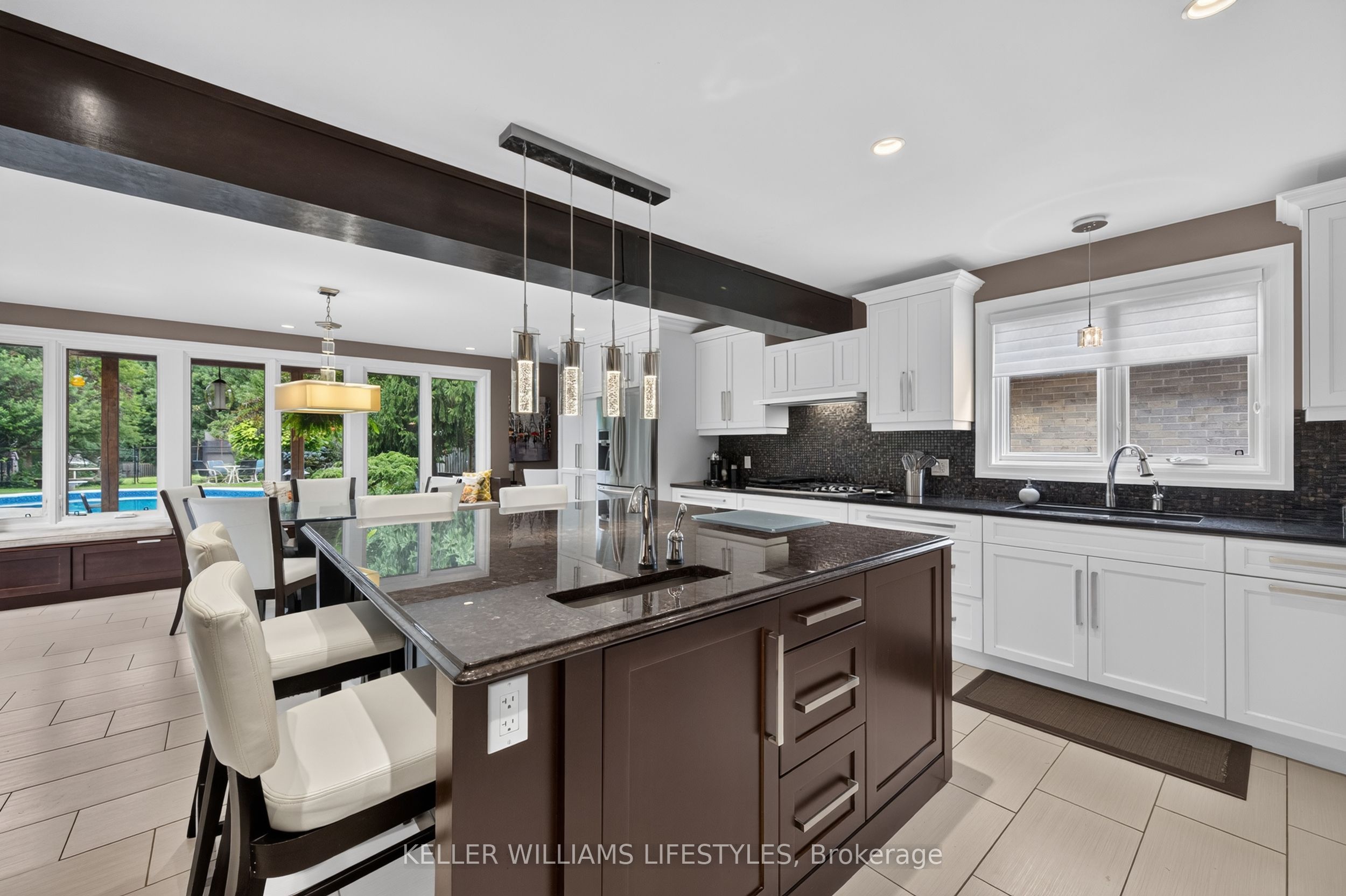 15 Winship Close Property Photo 3