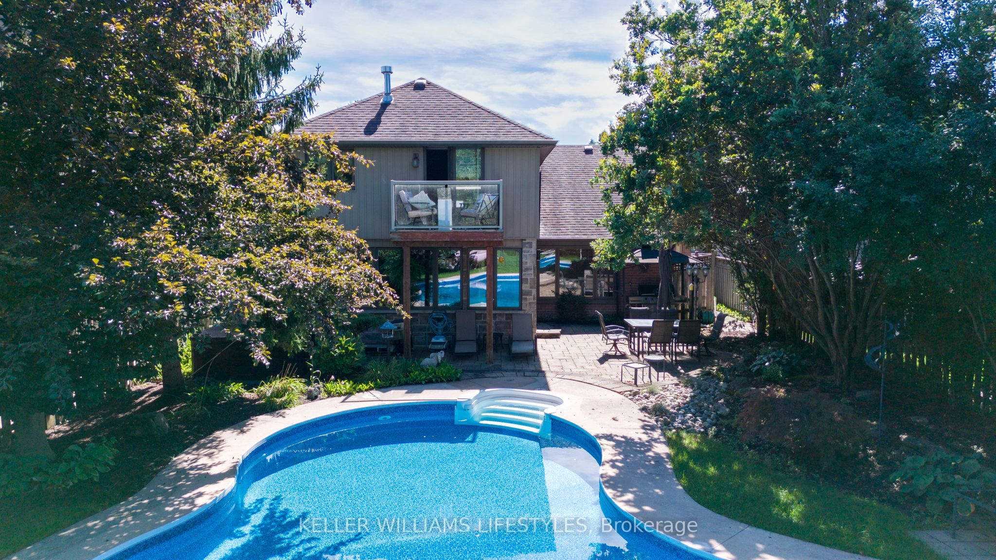 15 Winship Close Property Photo 6