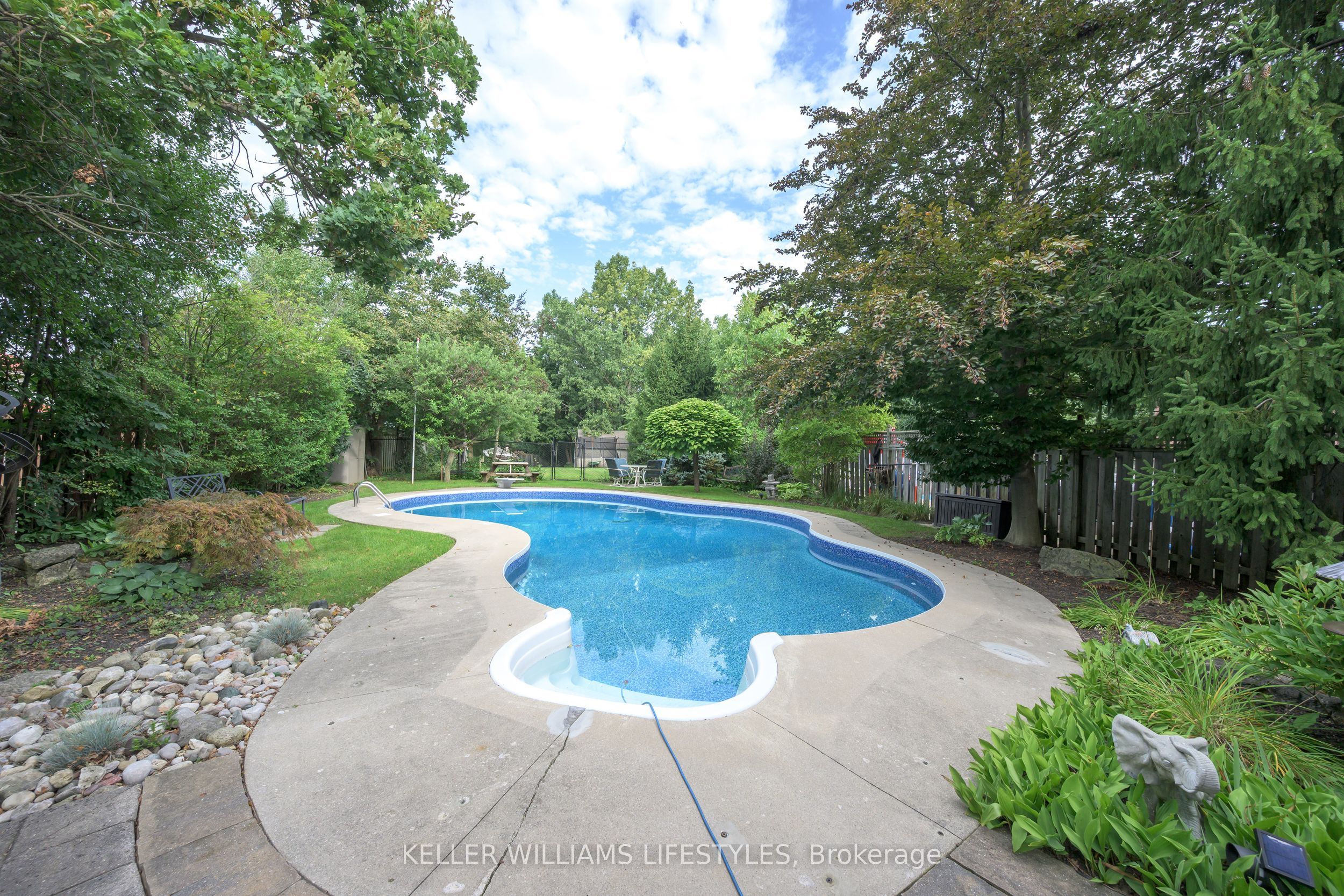 15 Winship Close Property Photo 47