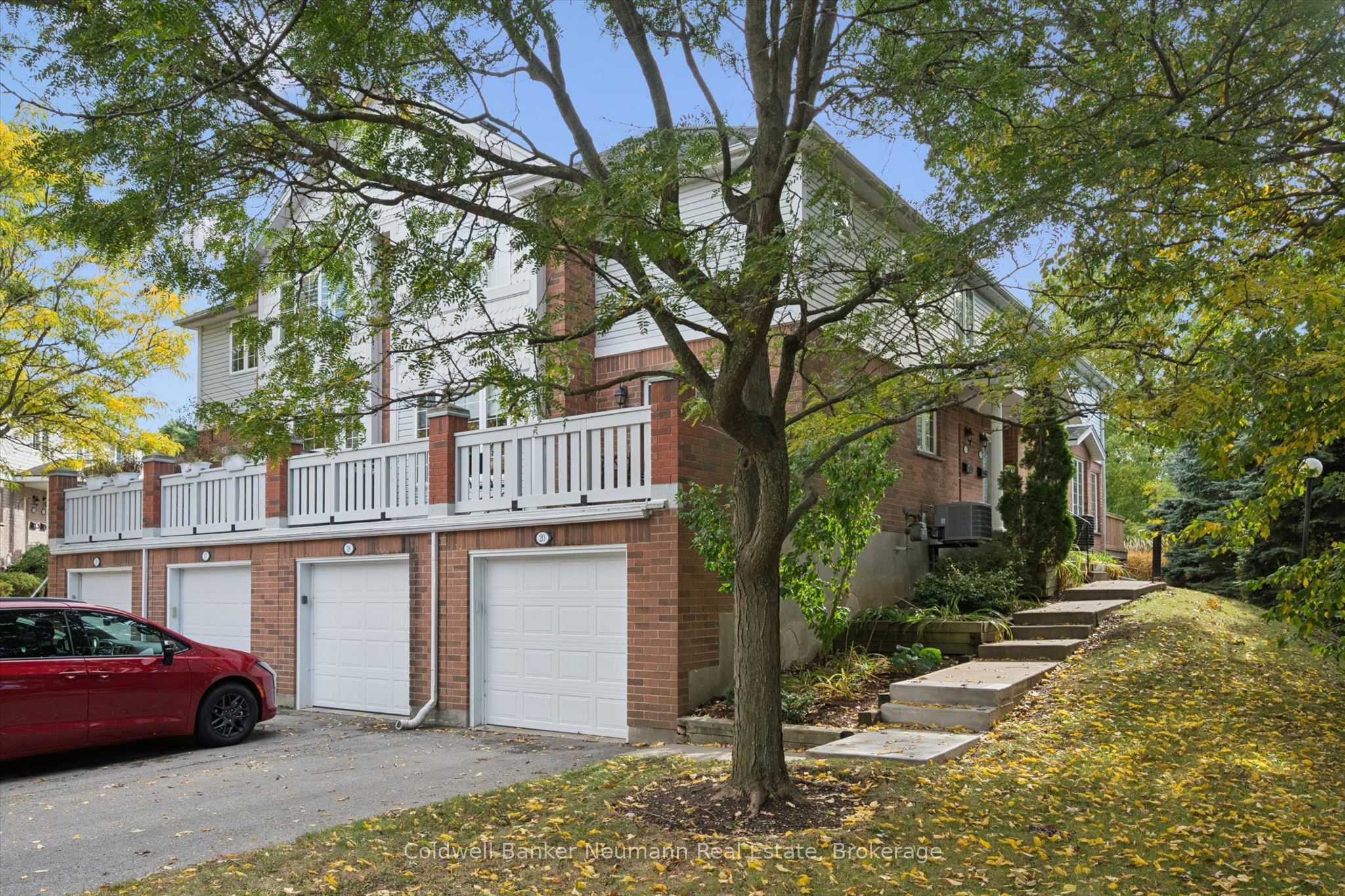 941 Gordon Street 20 Property Photo 1
