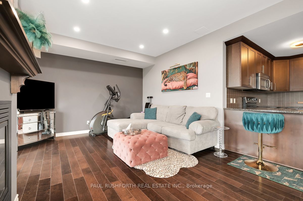 50 Prestige Circle 8 Property Photo 5