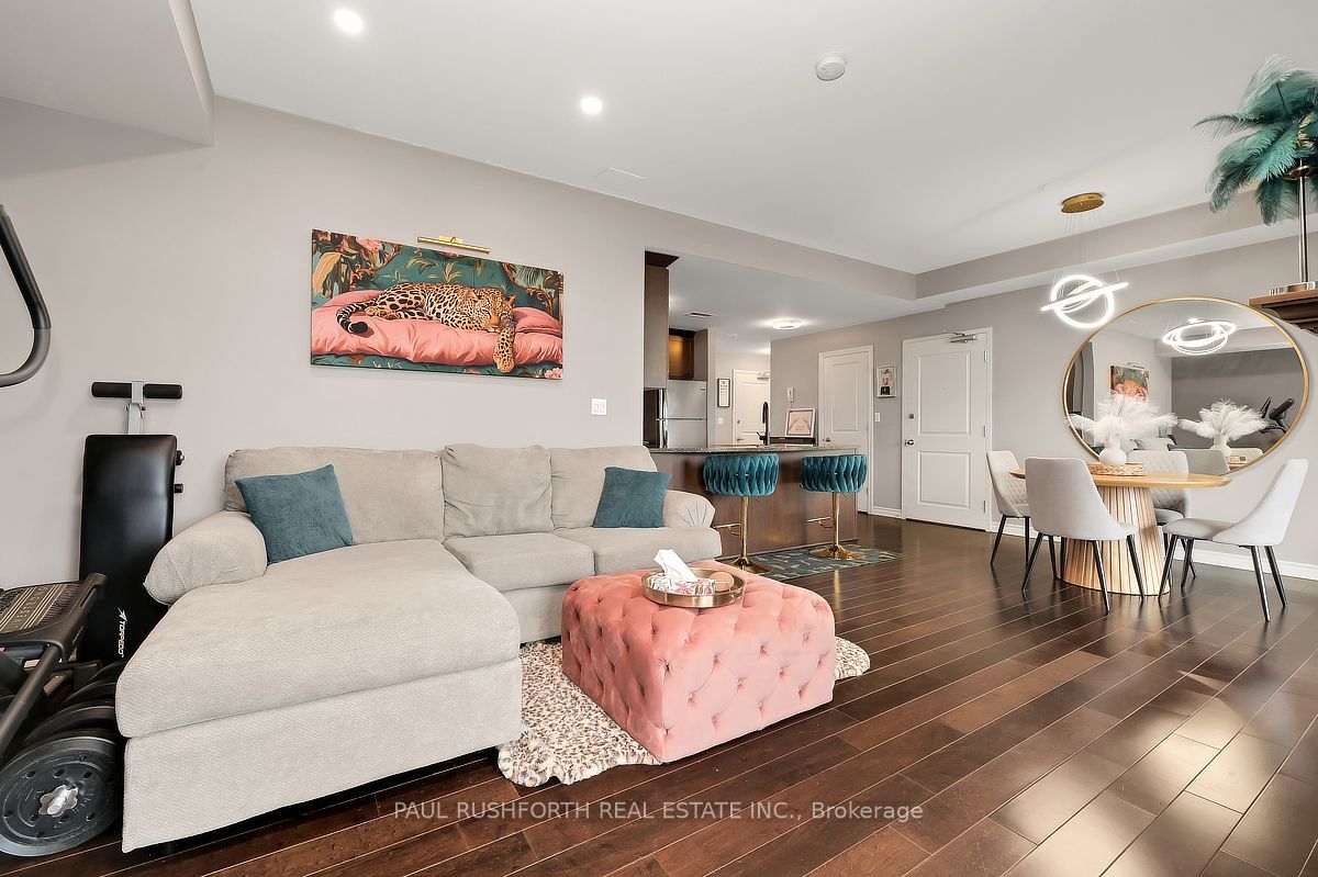 50 Prestige Circle 8 Property Photo 6